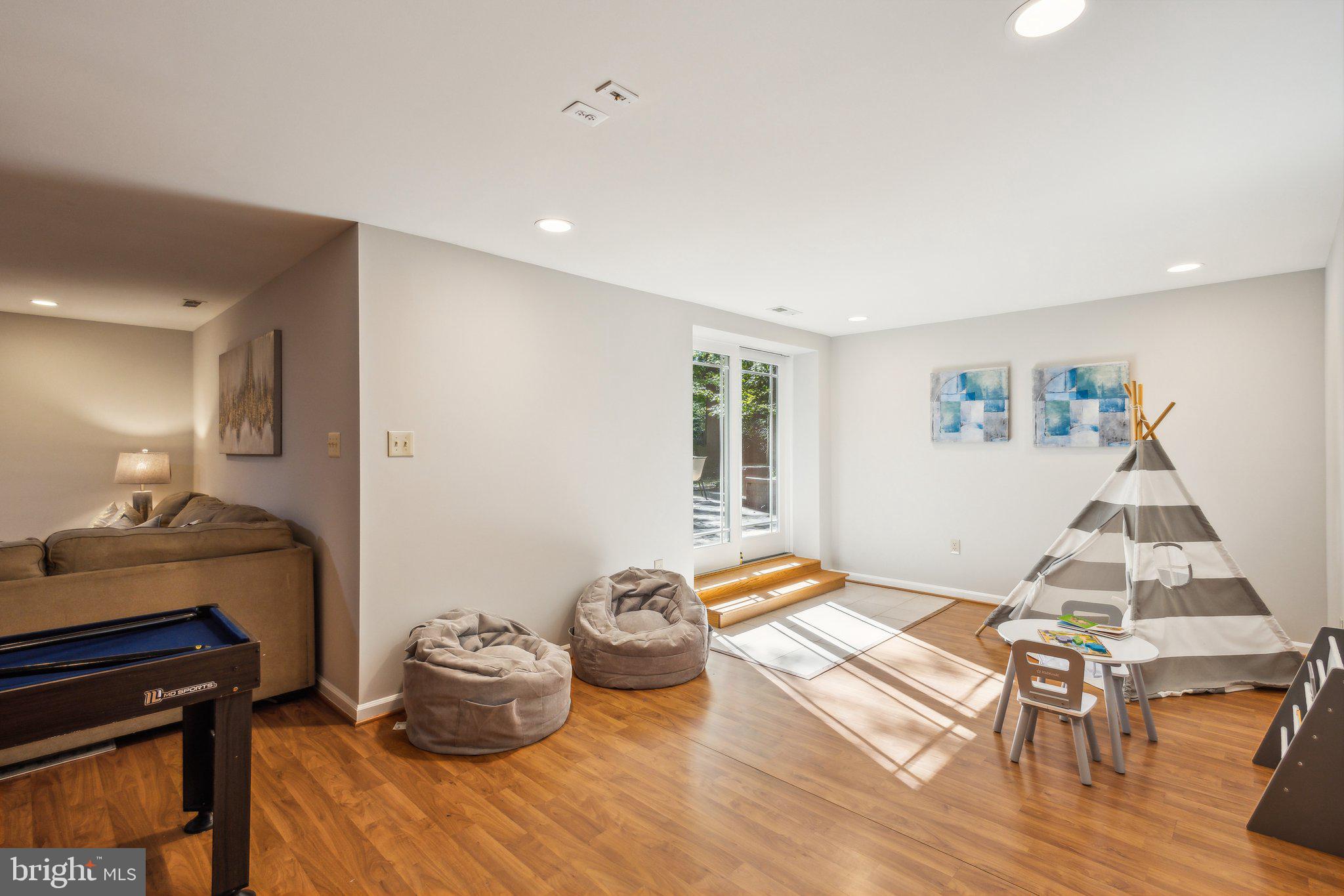 DIVINE LANDING - Residential