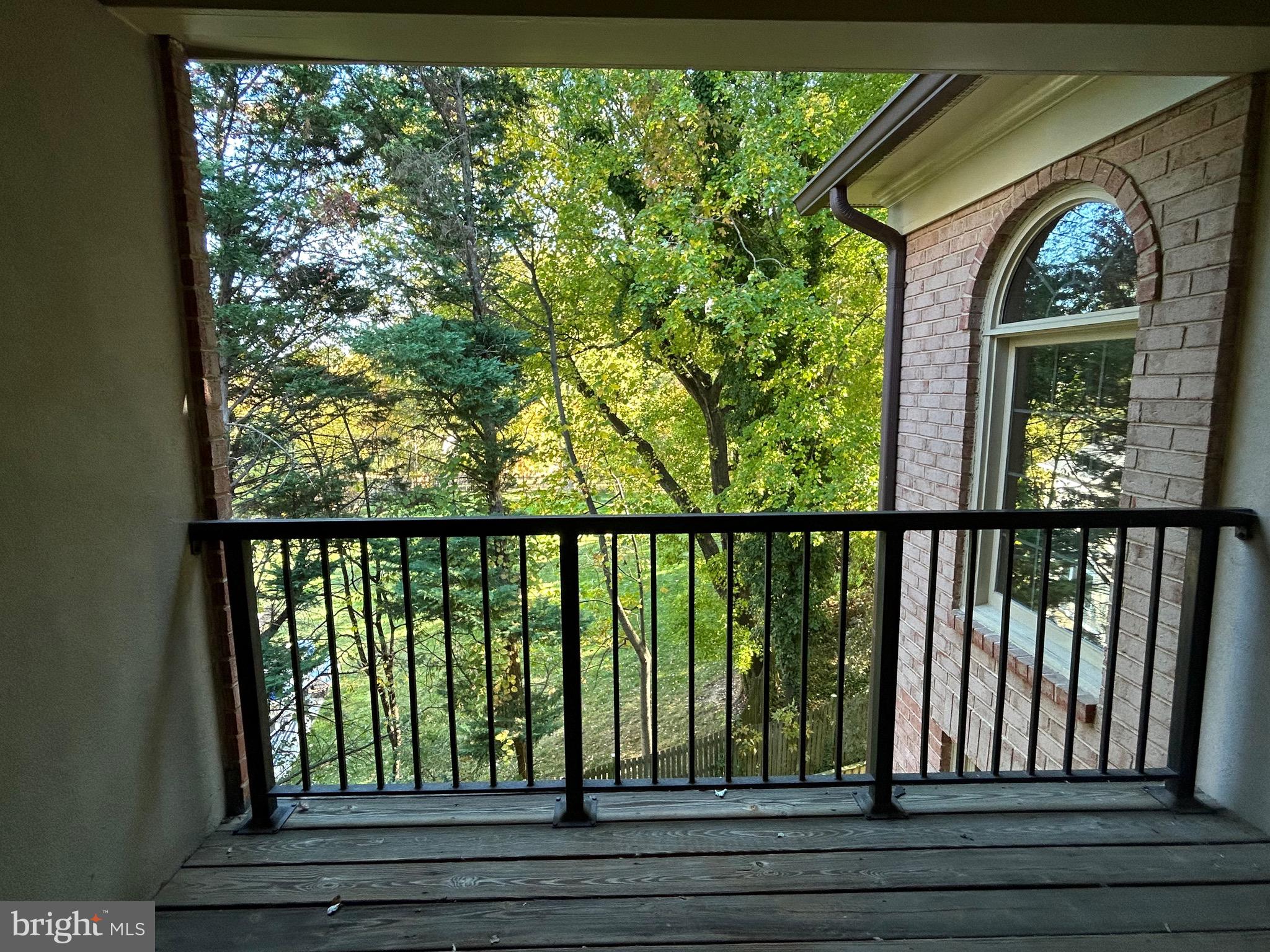 DIVINE LANDING - Residential