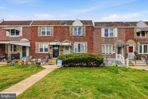 Townhouse For Sale - 415 Park Drive<br/> GLENOLDEN, PA 19036