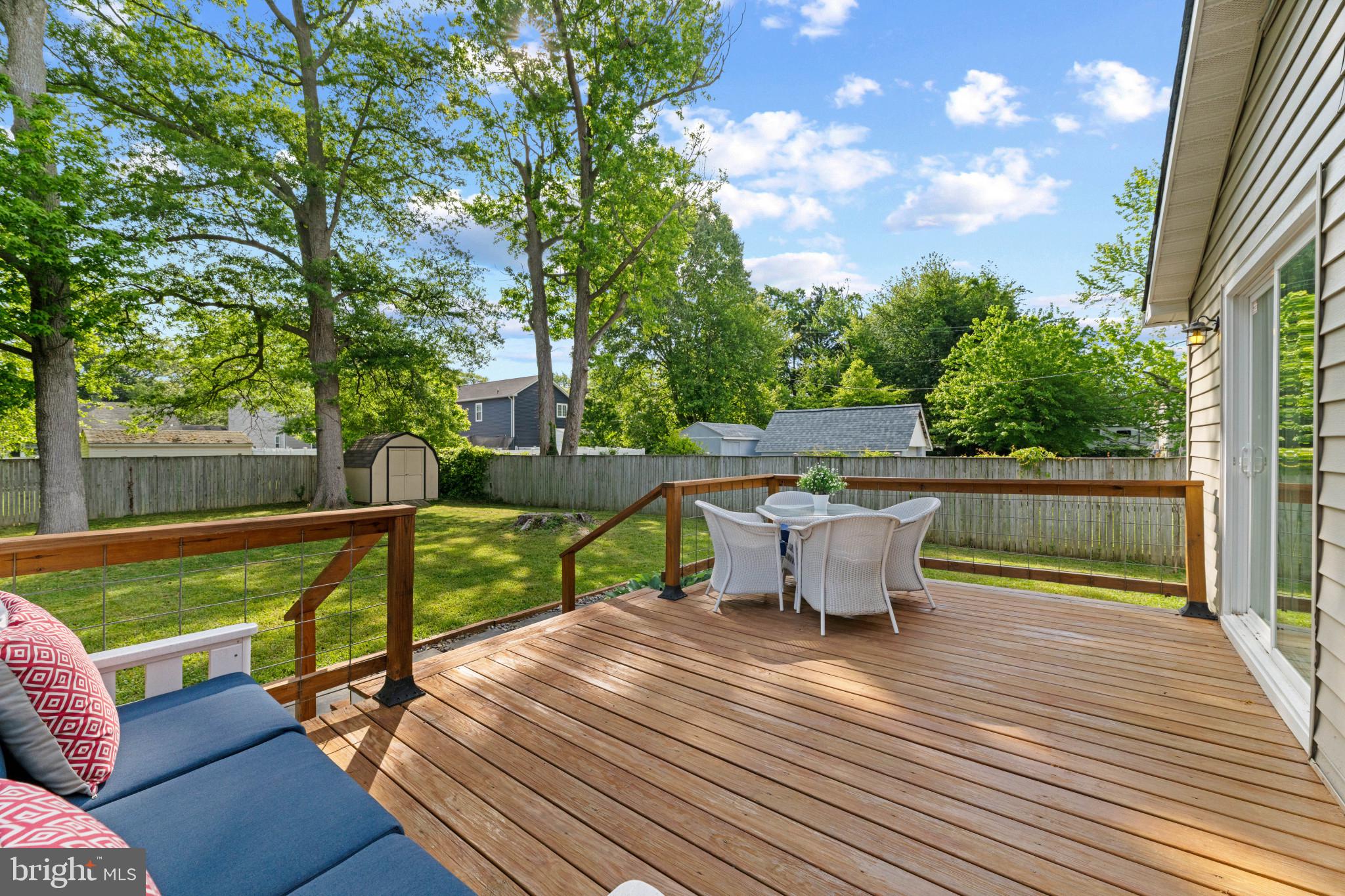 FRANKLIN MANOR BEACH - Residential