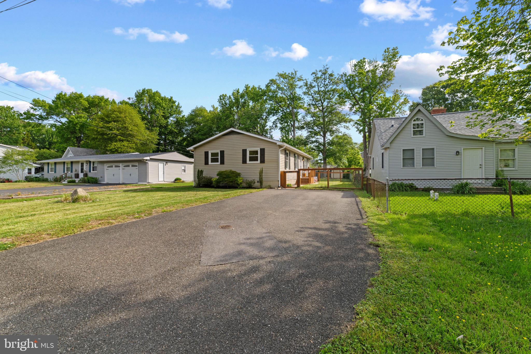 FRANKLIN MANOR BEACH - Residential