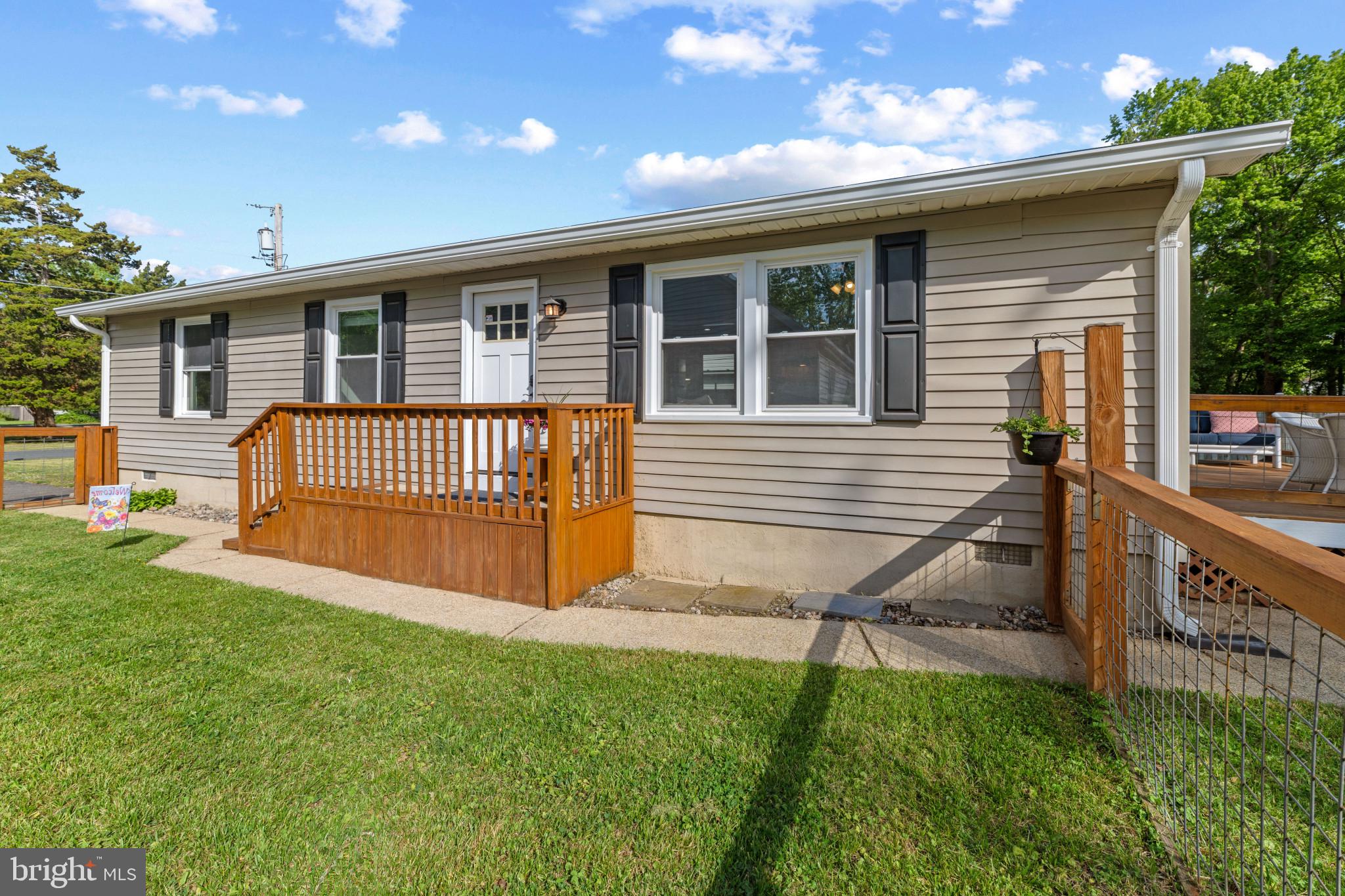 FRANKLIN MANOR BEACH - Residential