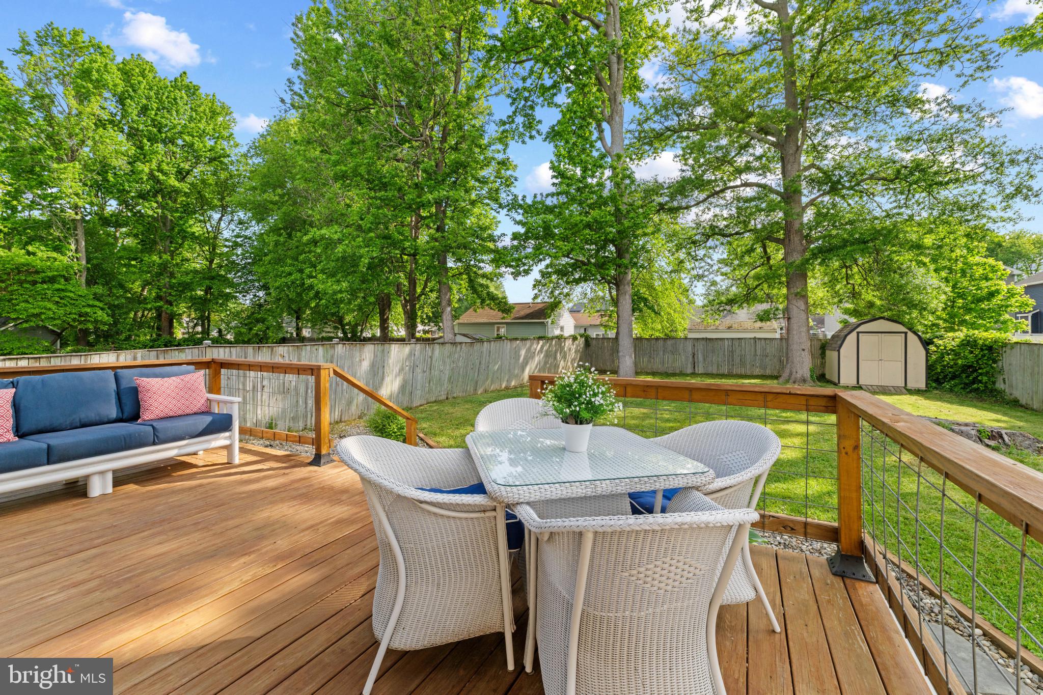 FRANKLIN MANOR BEACH - Residential