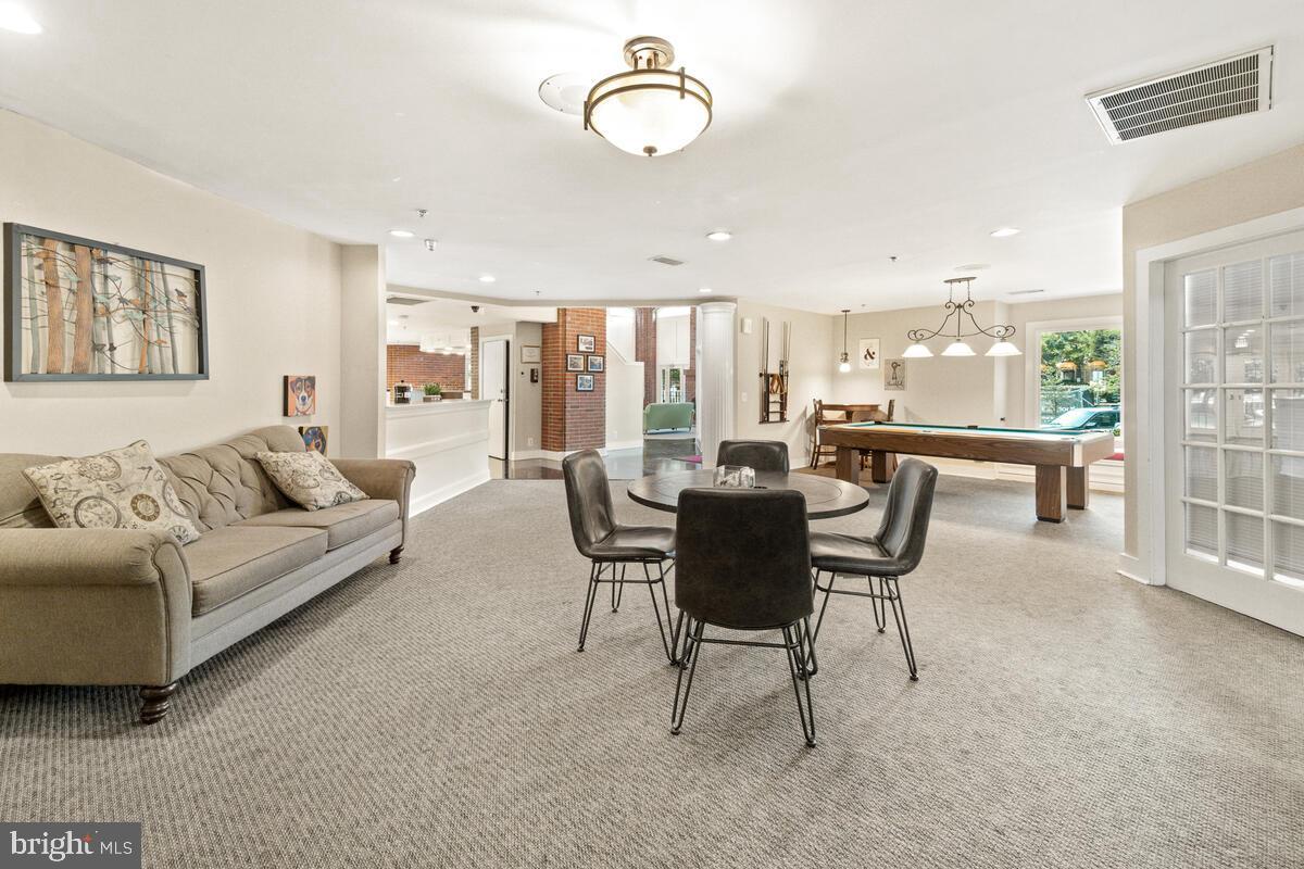 GABLES OF TUCKERMAN - Residential Lease