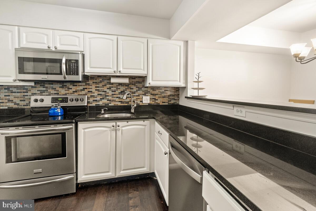 GABLES OF TUCKERMAN - Residential Lease