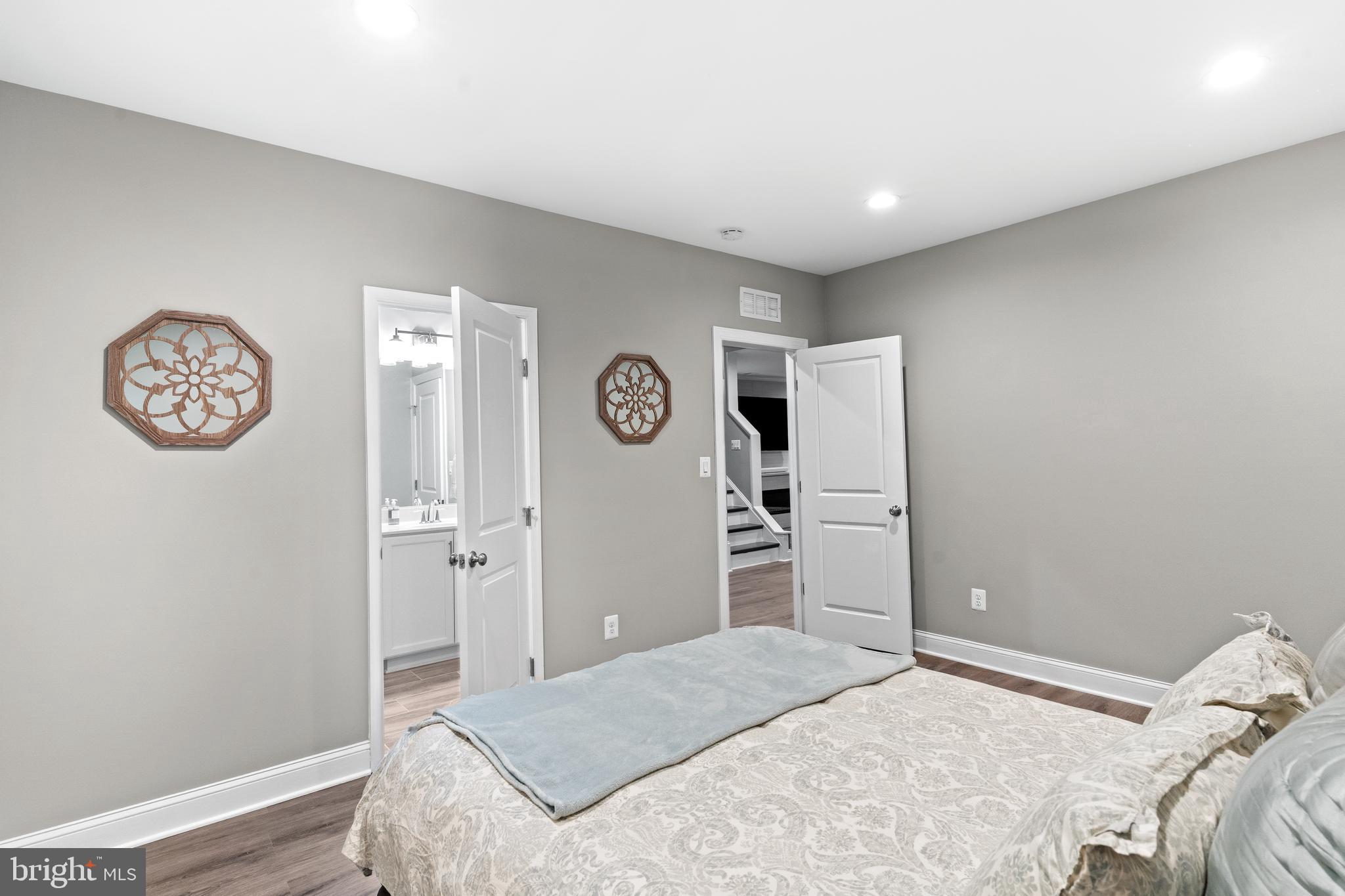 BRAMBLETON - Residential