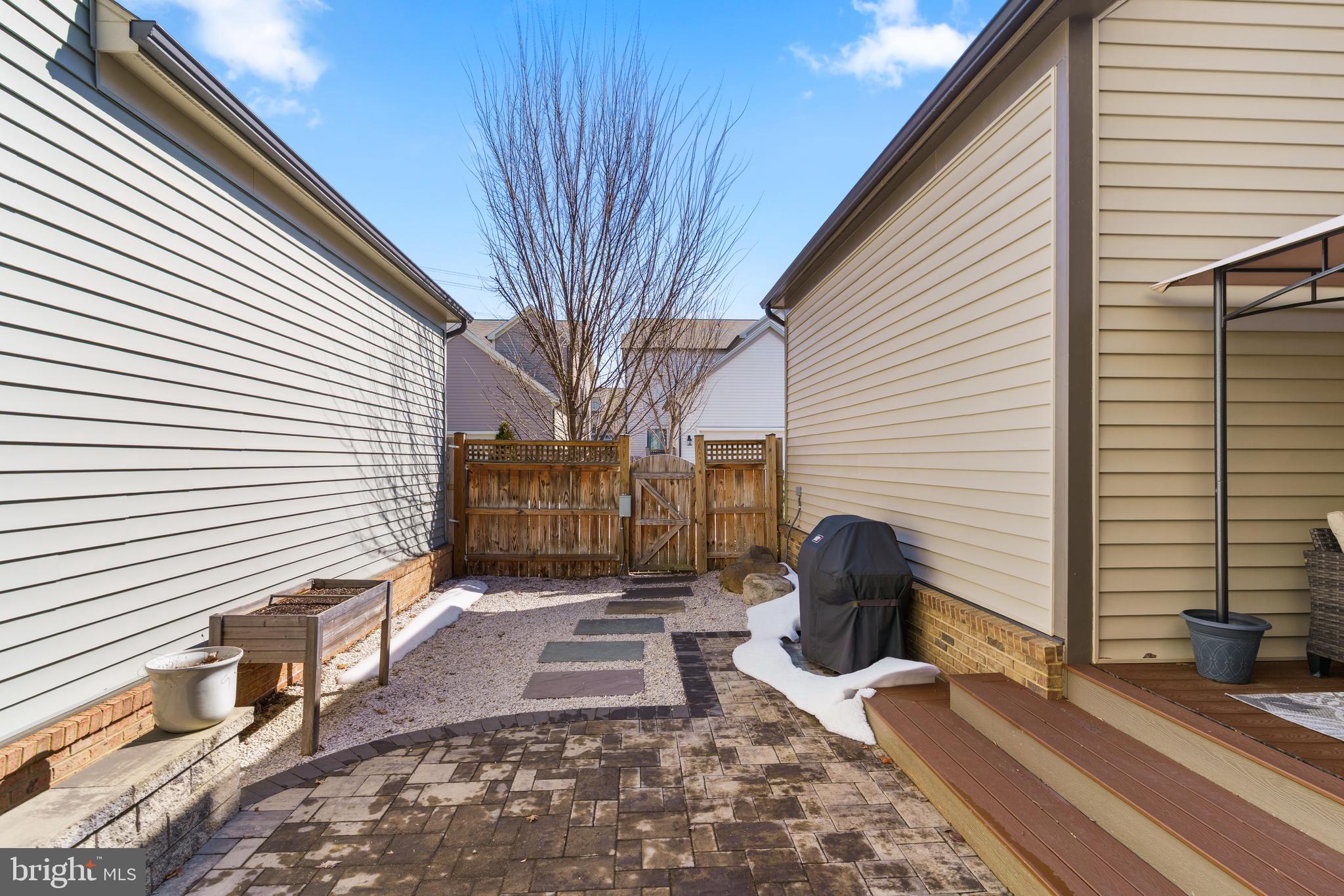 BRAMBLETON - Residential