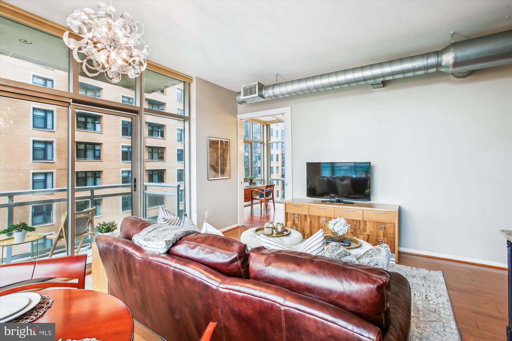 811 4TH STREET NW 605
