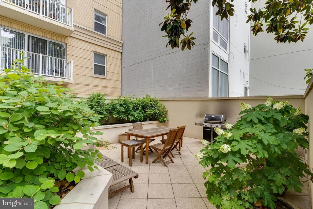 1111 11th Street NW Unit 201, Washington, DC 20001
