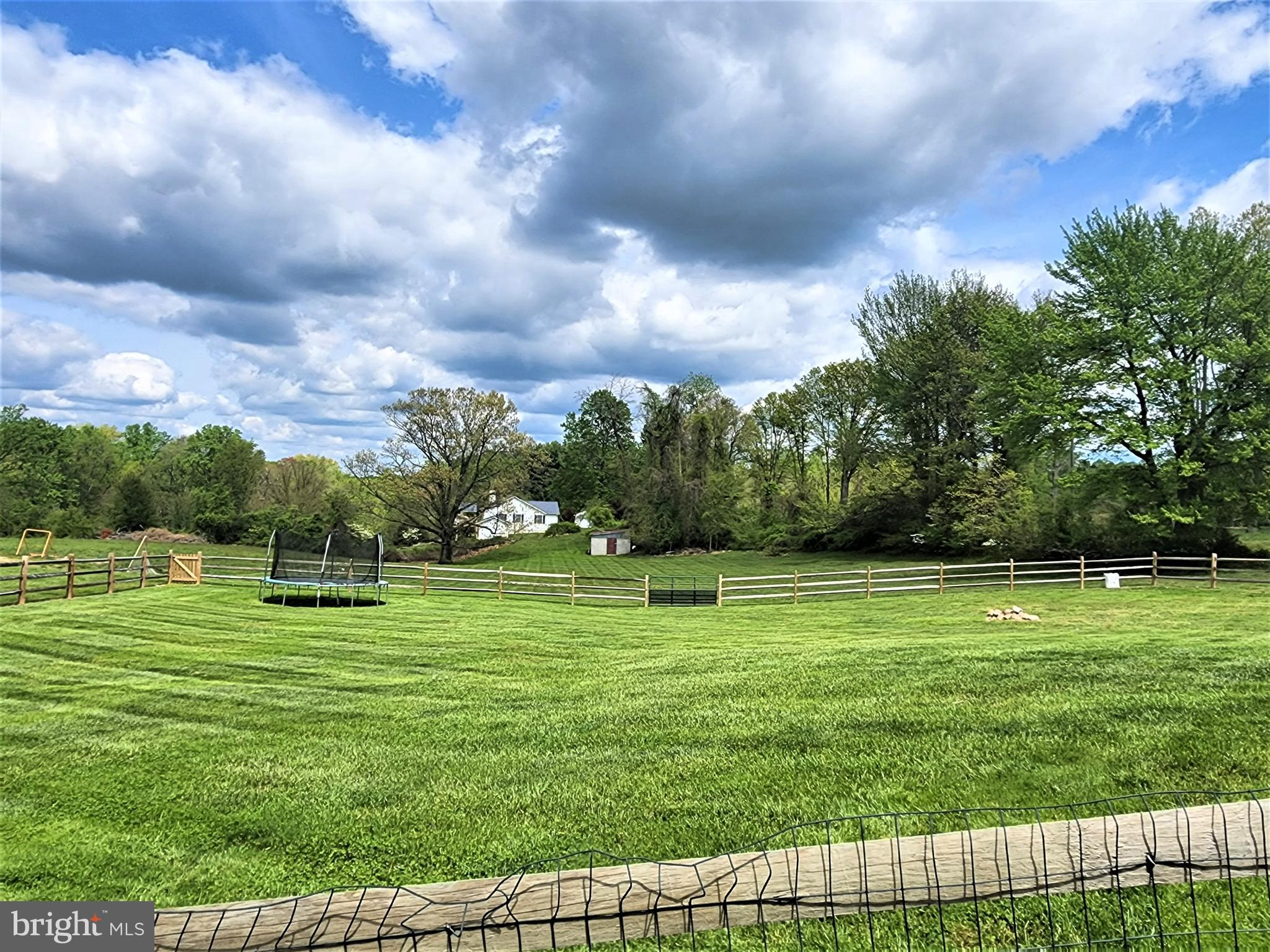 JARRETTSVILLE - Residential