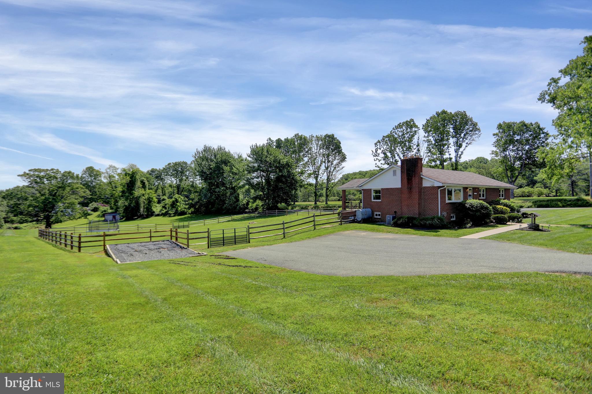 JARRETTSVILLE - Residential