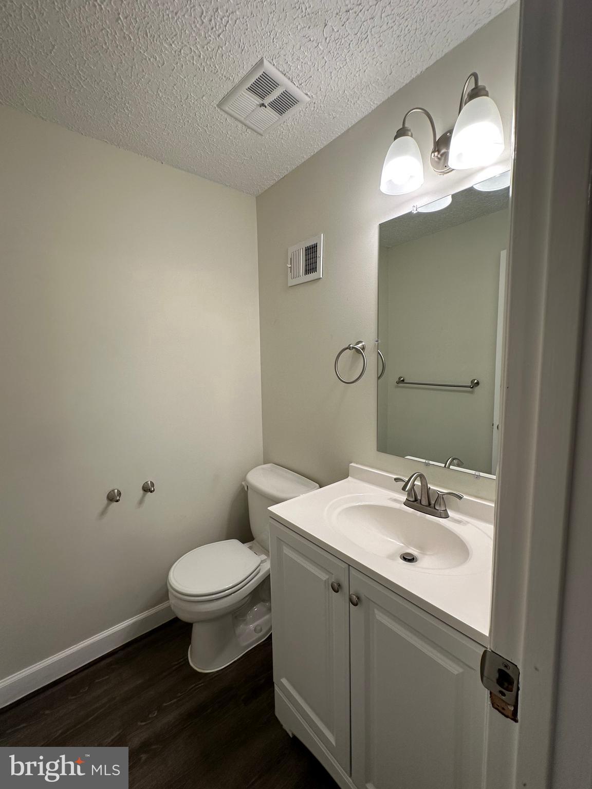 THE TIMBERS - Residential Lease