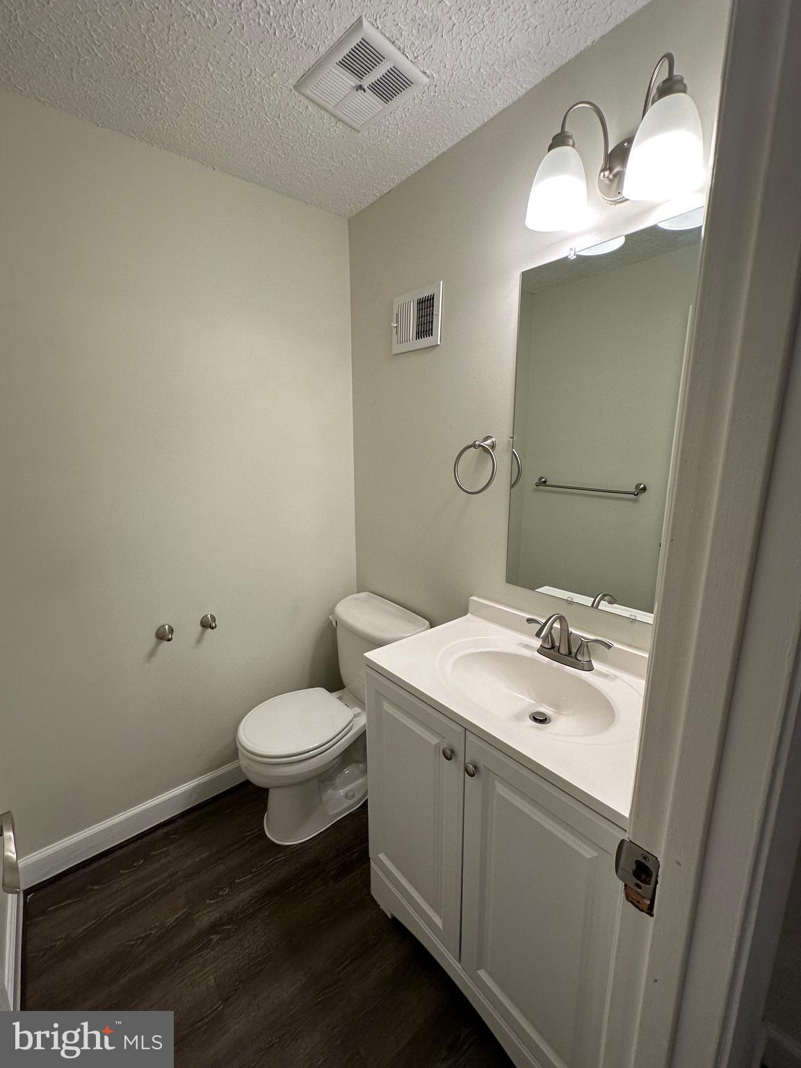 THE TIMBERS - Residential Lease