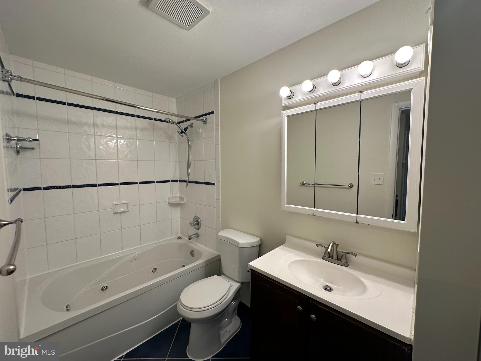 THE TIMBERS - Residential Lease