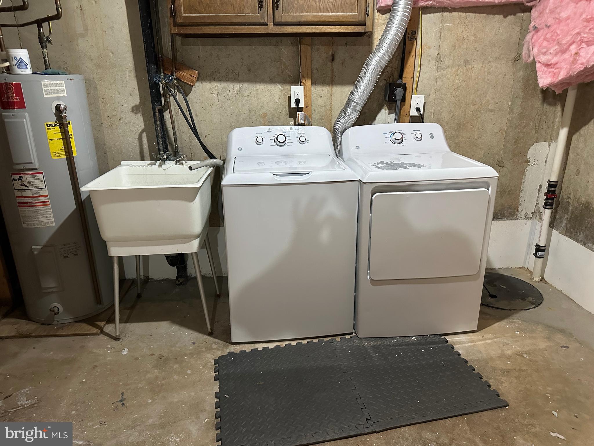 THE TIMBERS - Residential Lease