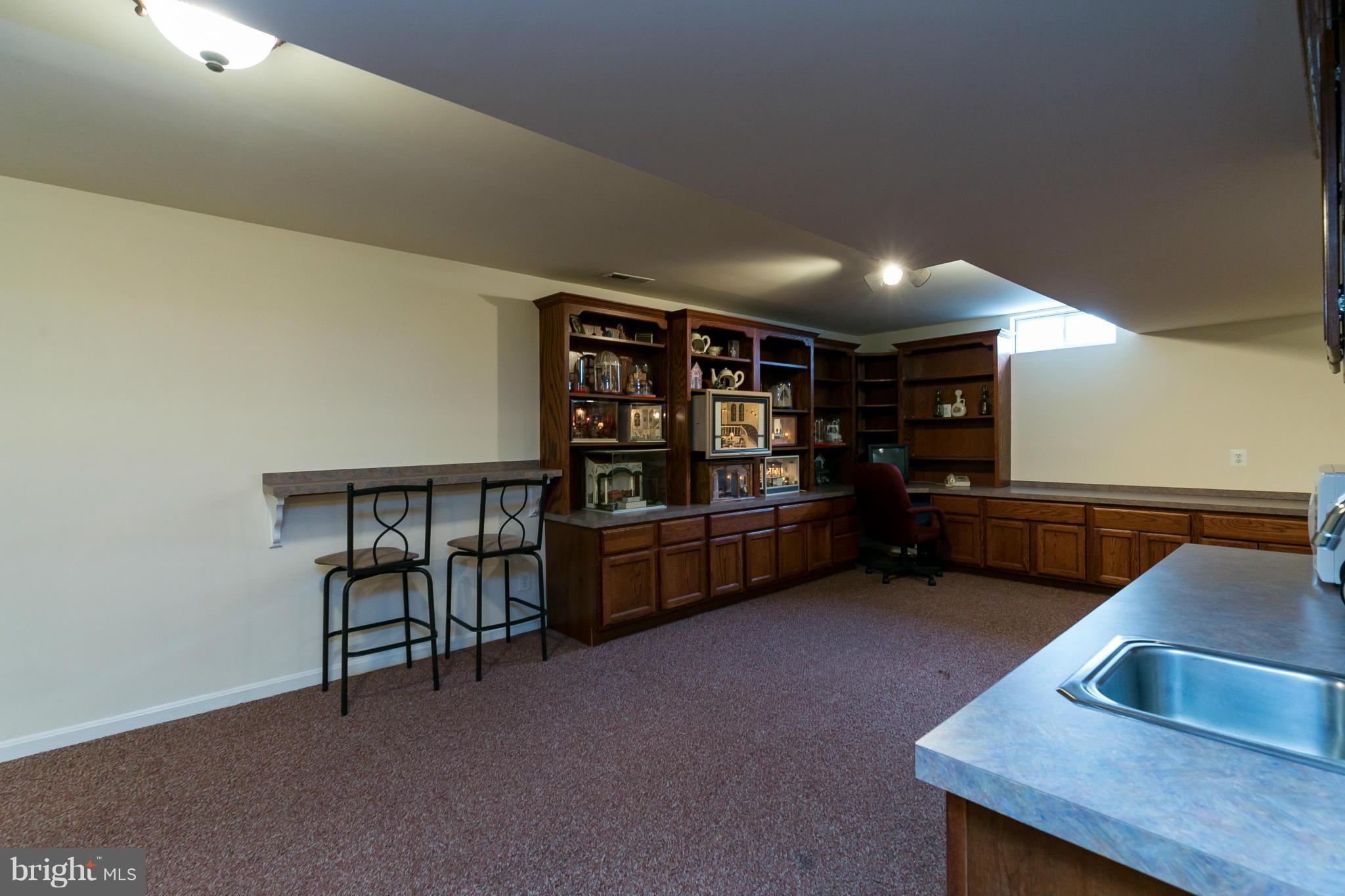 POTOMAC LAKES - Residential