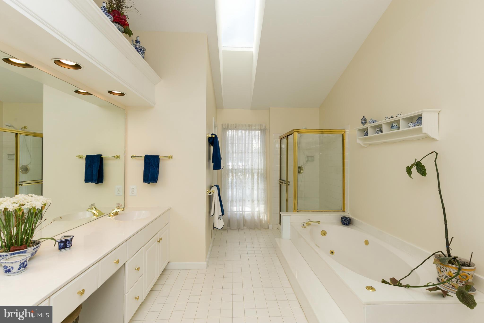 POTOMAC LAKES - Residential