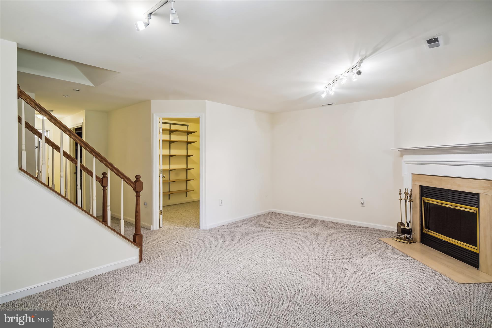 CHURCHILL TOWN SECTOR - Residential