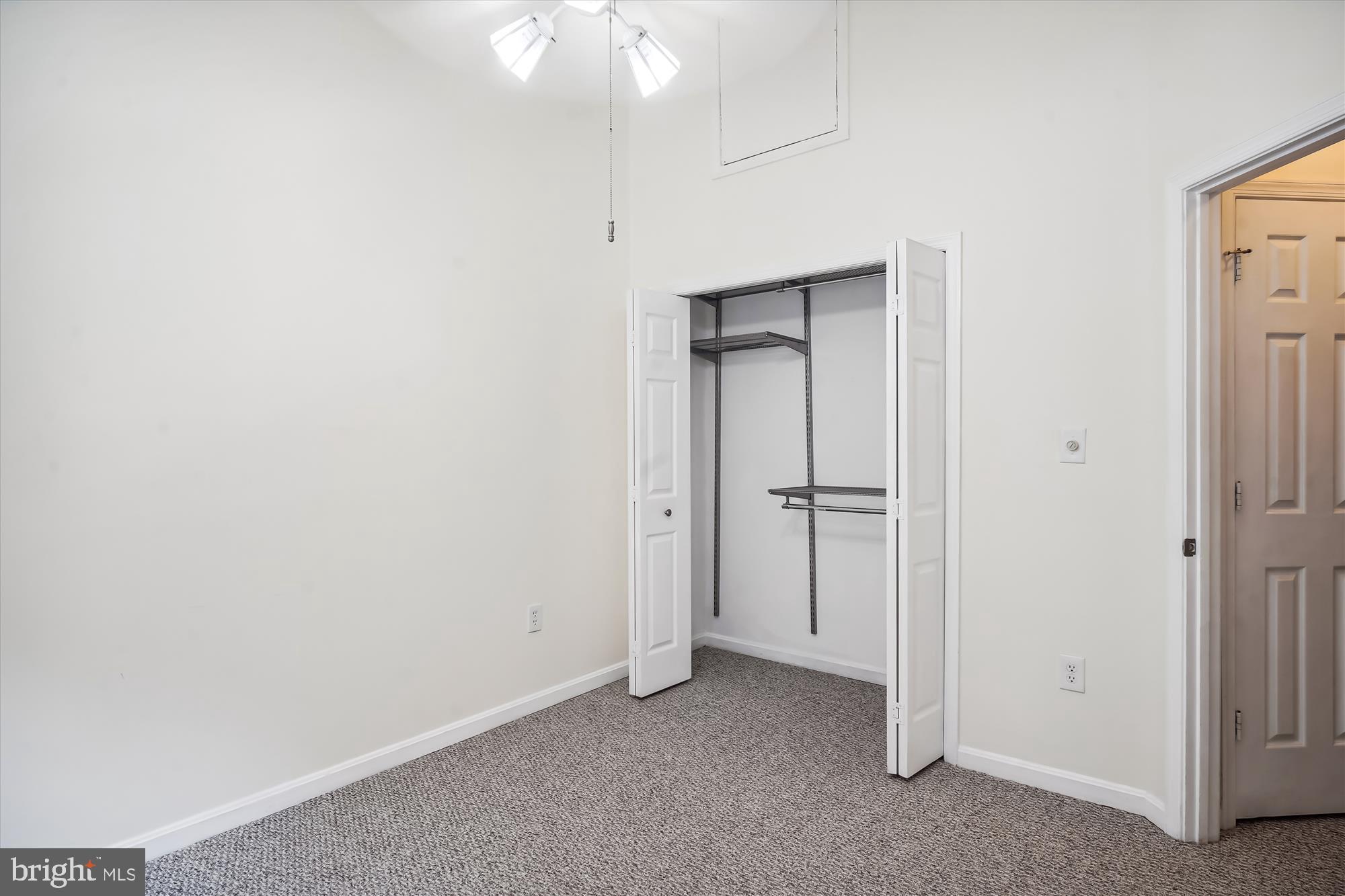 CHURCHILL TOWN SECTOR - Residential