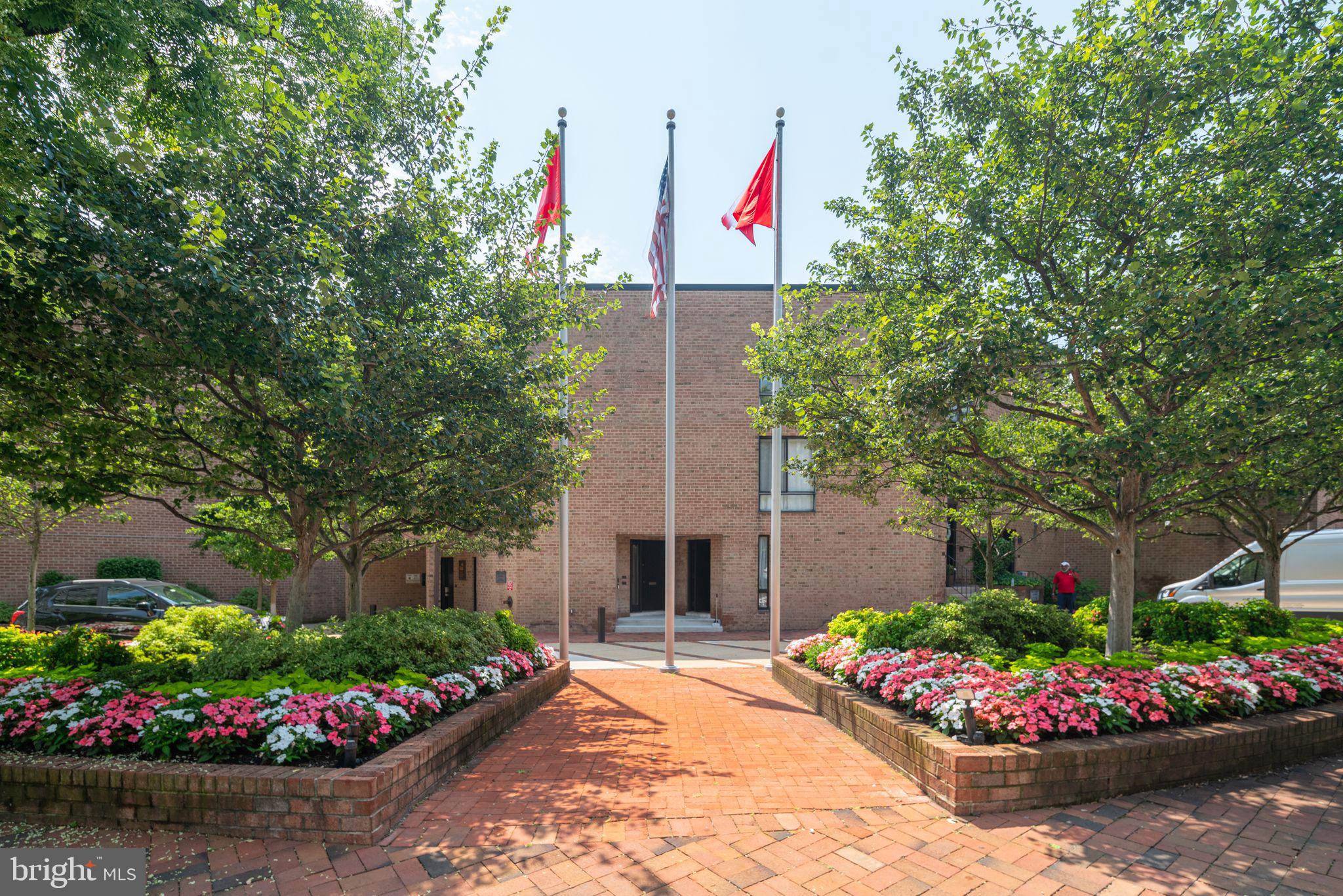 SOCIETY HILL - Residential