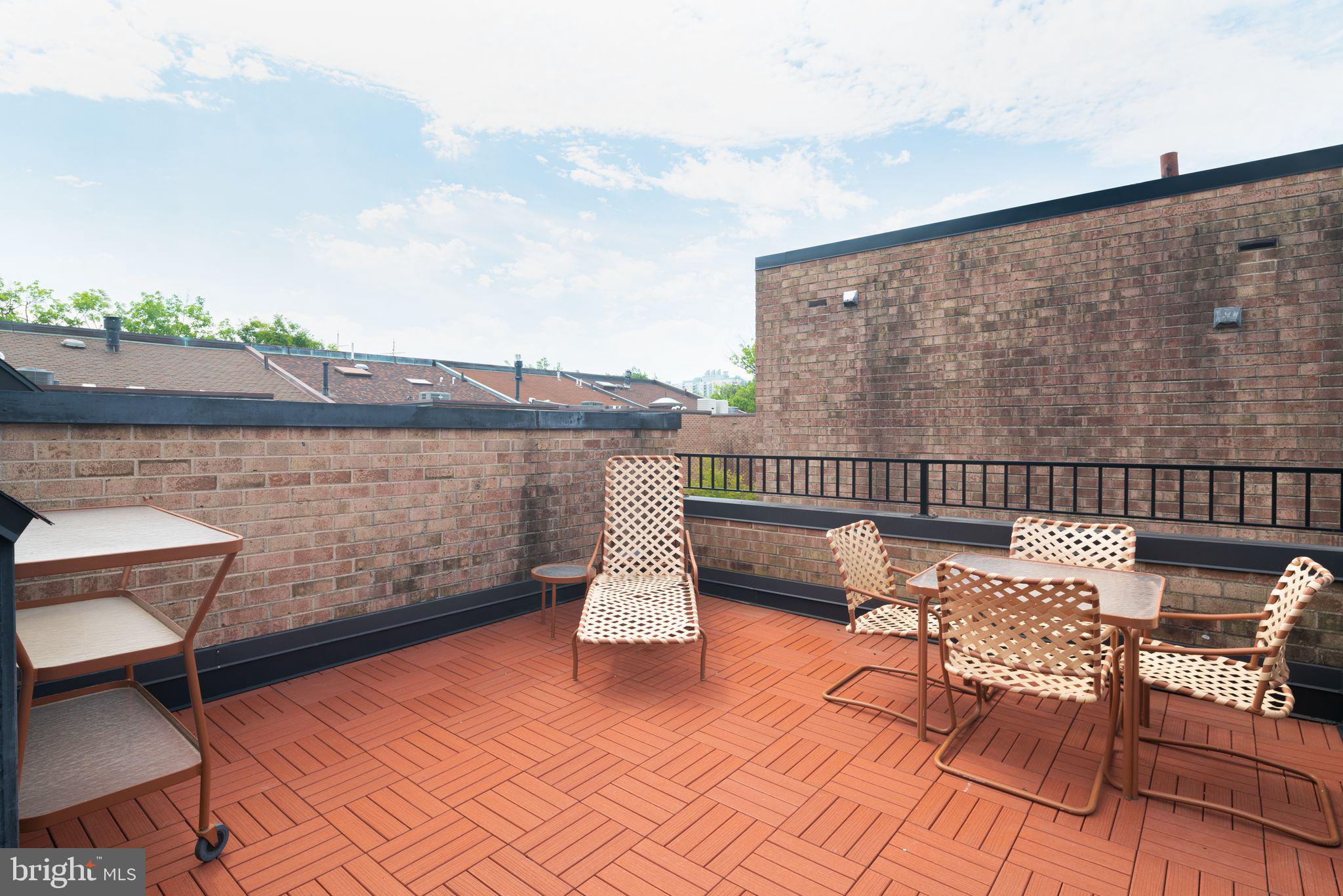 SOCIETY HILL - Residential