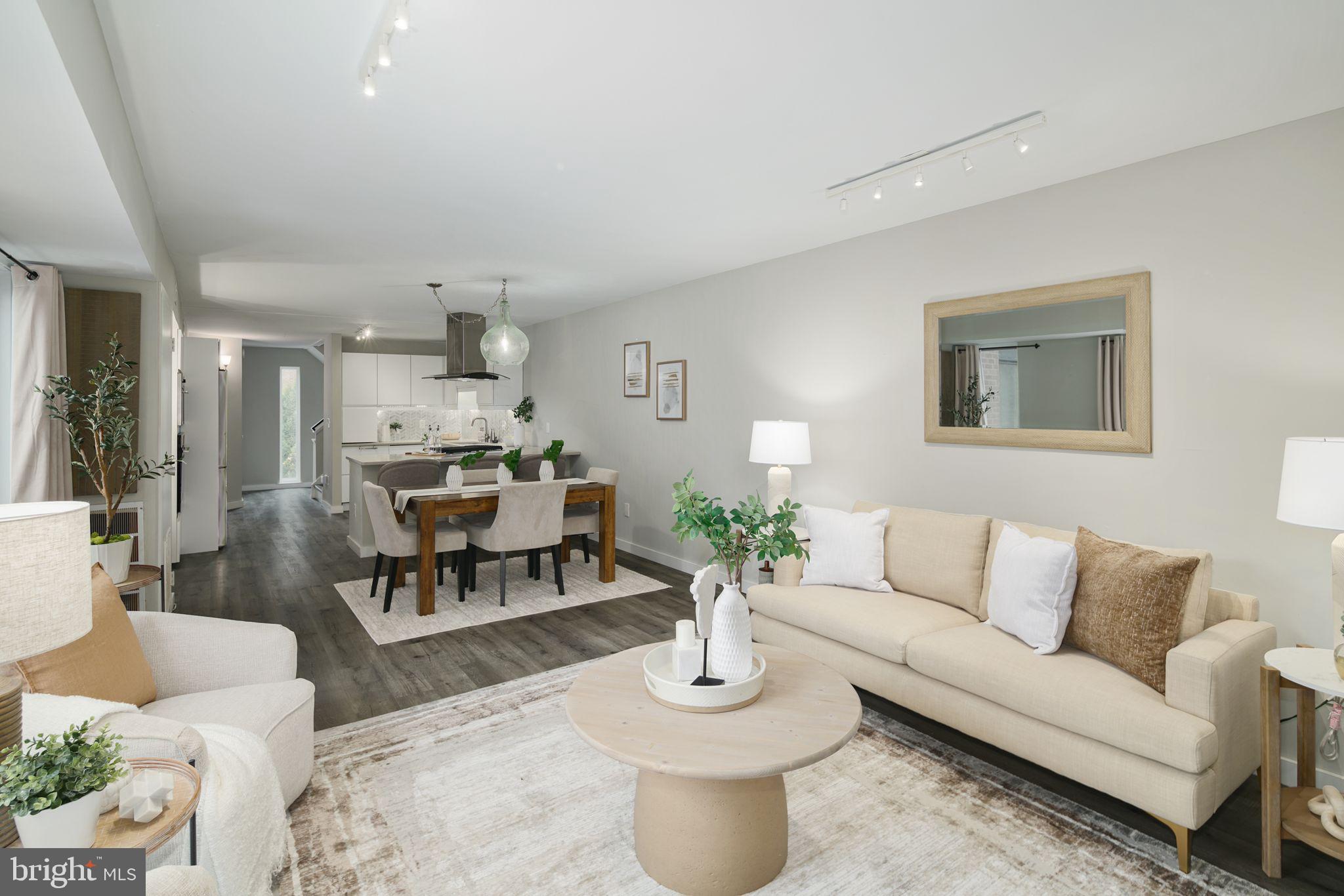 SOCIETY HILL - Residential