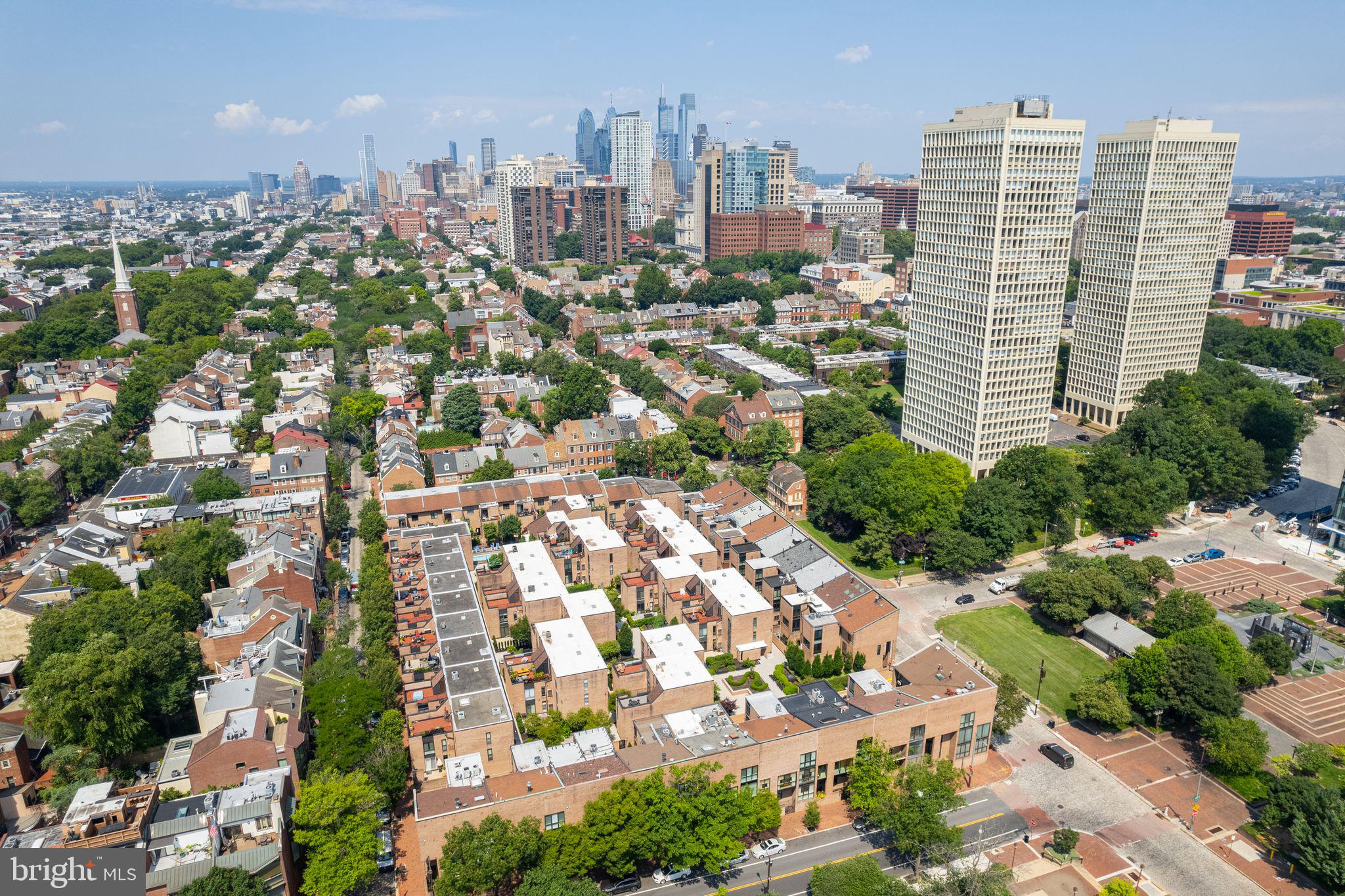 SOCIETY HILL - Residential