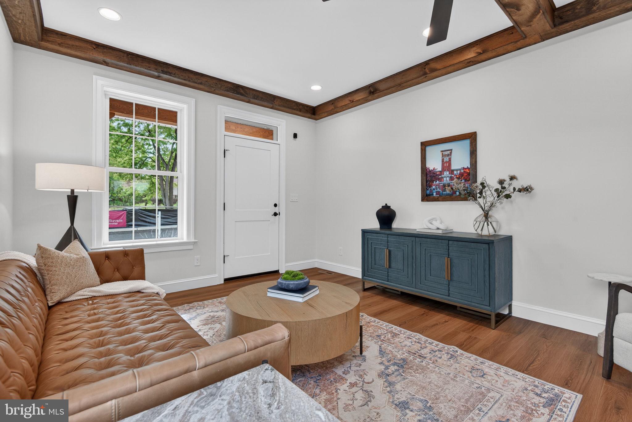 625 STEVENS AVE