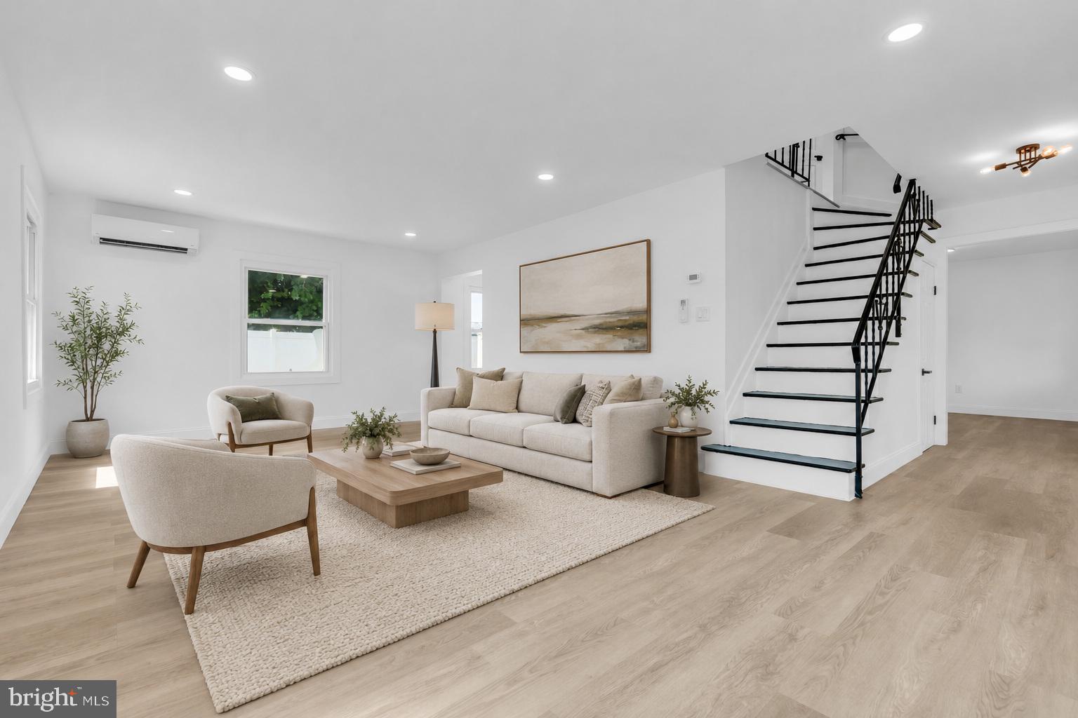 42 PEMBROOK LANE