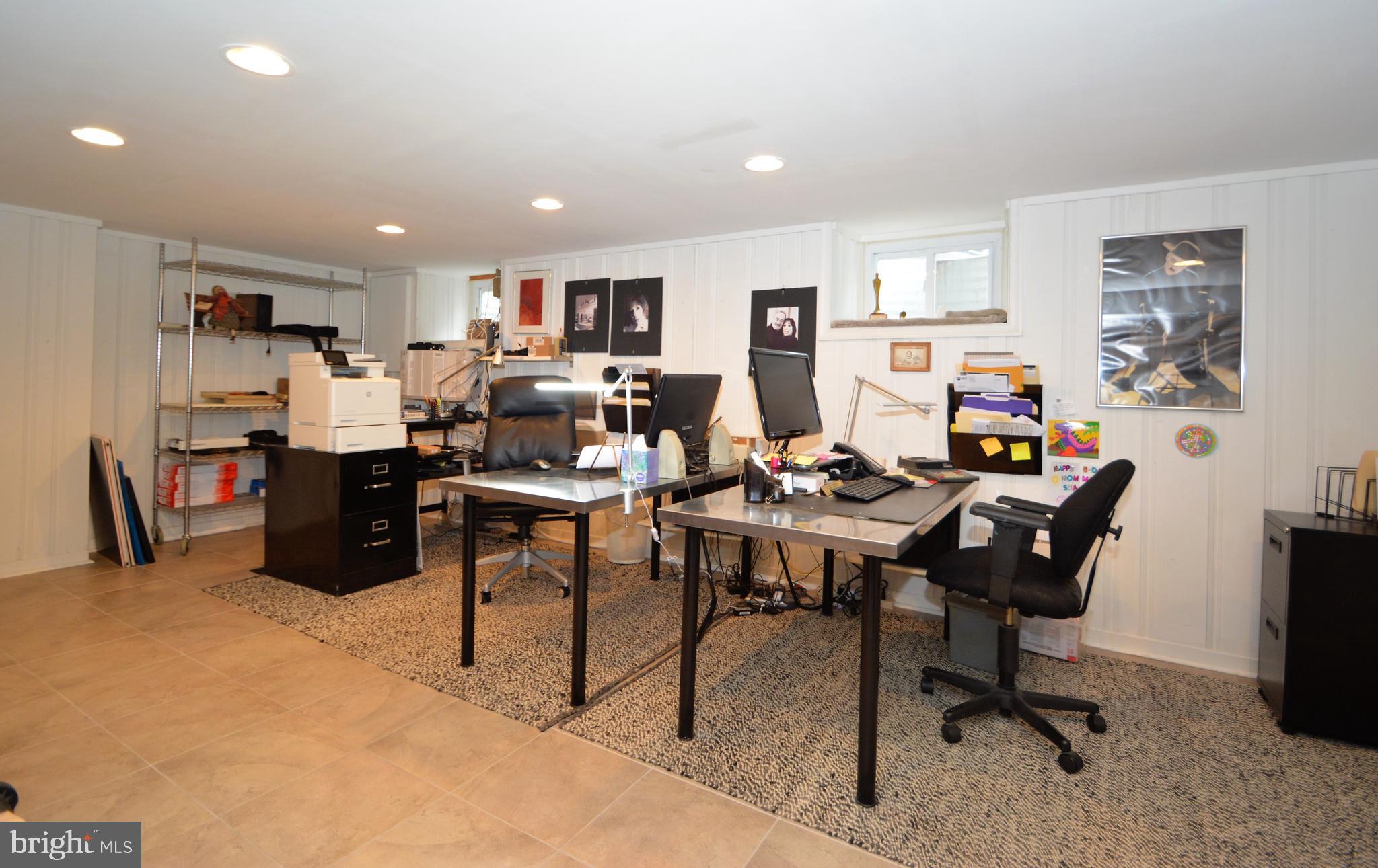 WYNNEWOOD VALLEY - Residential