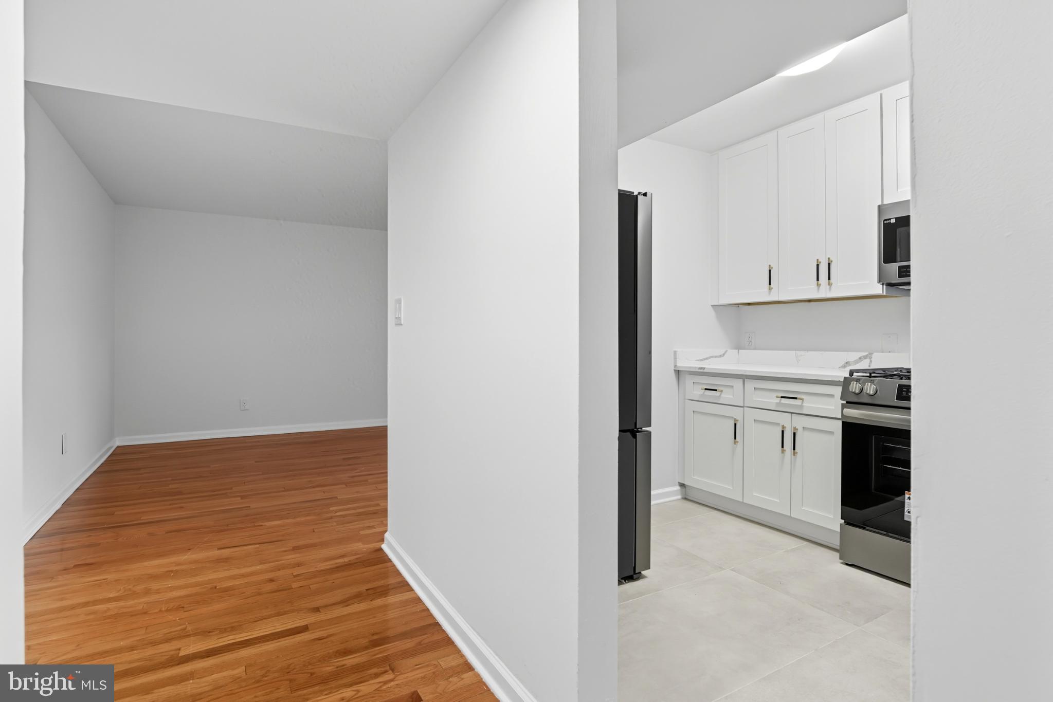 VILLAGE OF LONG REACH - Residential