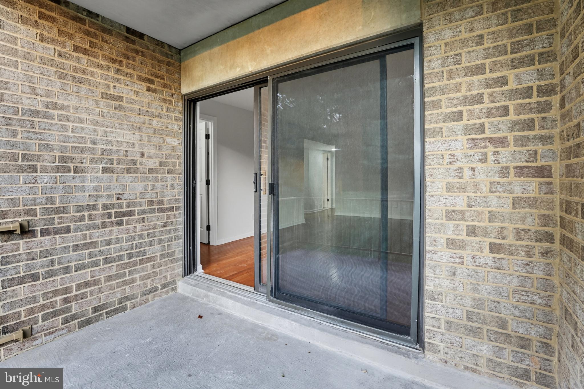 VILLAGE OF LONG REACH - Residential