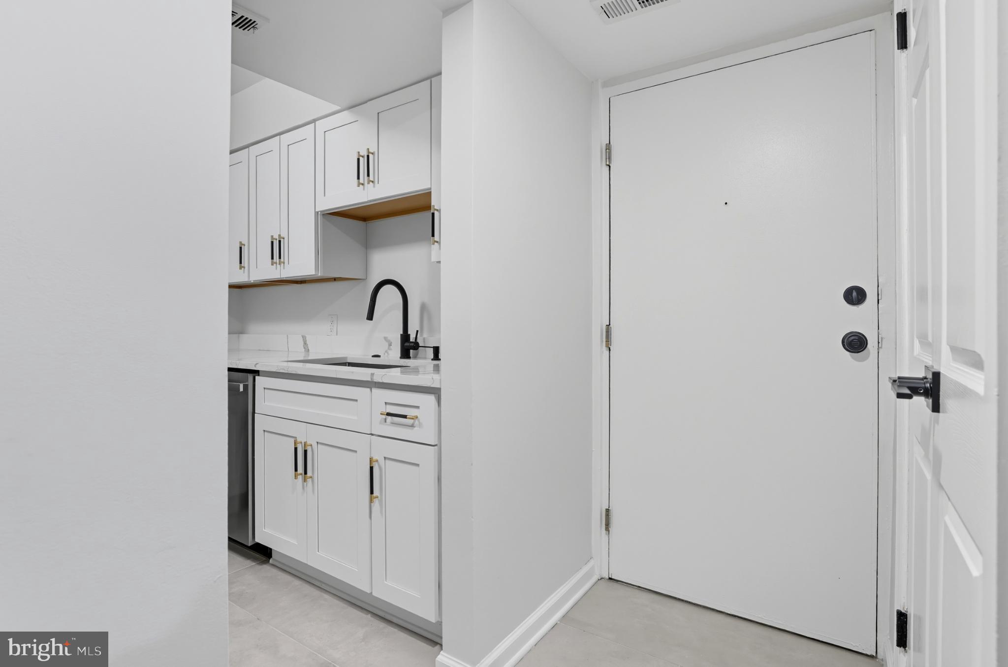 VILLAGE OF LONG REACH - Residential