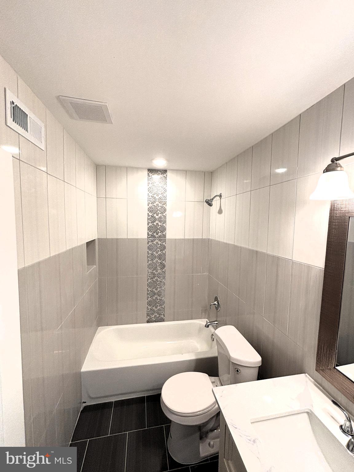 WEST OAK LANE - Residential