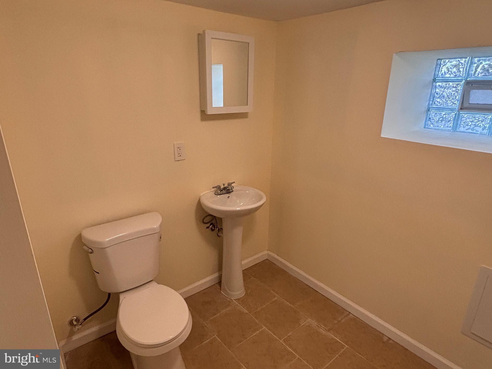 WEST OAK LANE - Residential