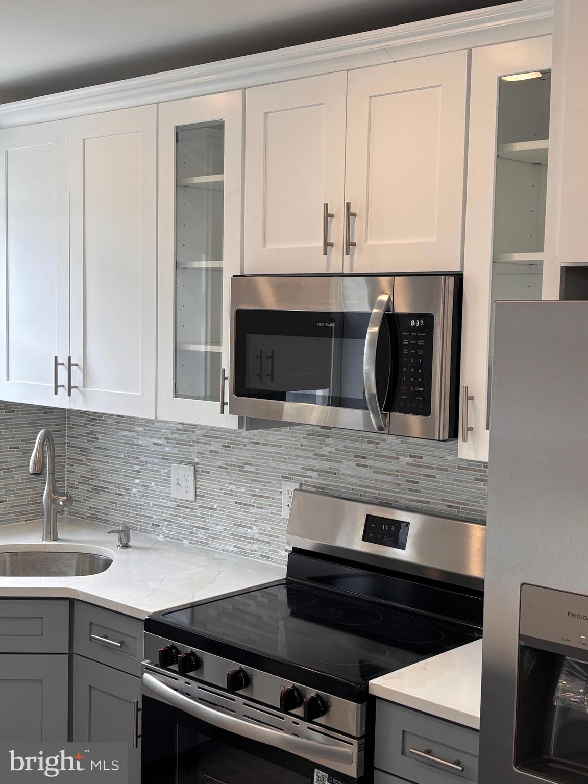 WEST OAK LANE - Residential