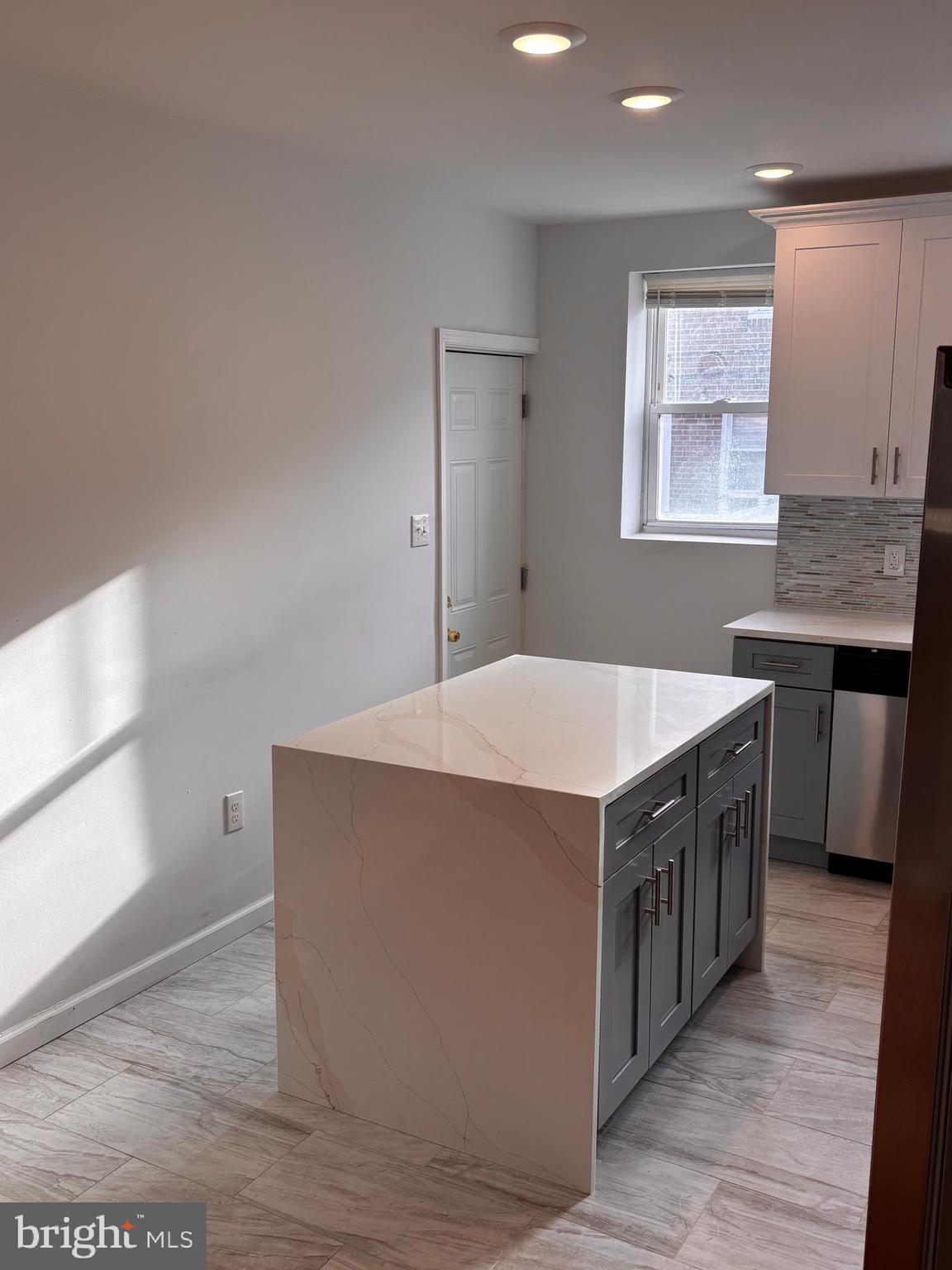 WEST OAK LANE - Residential