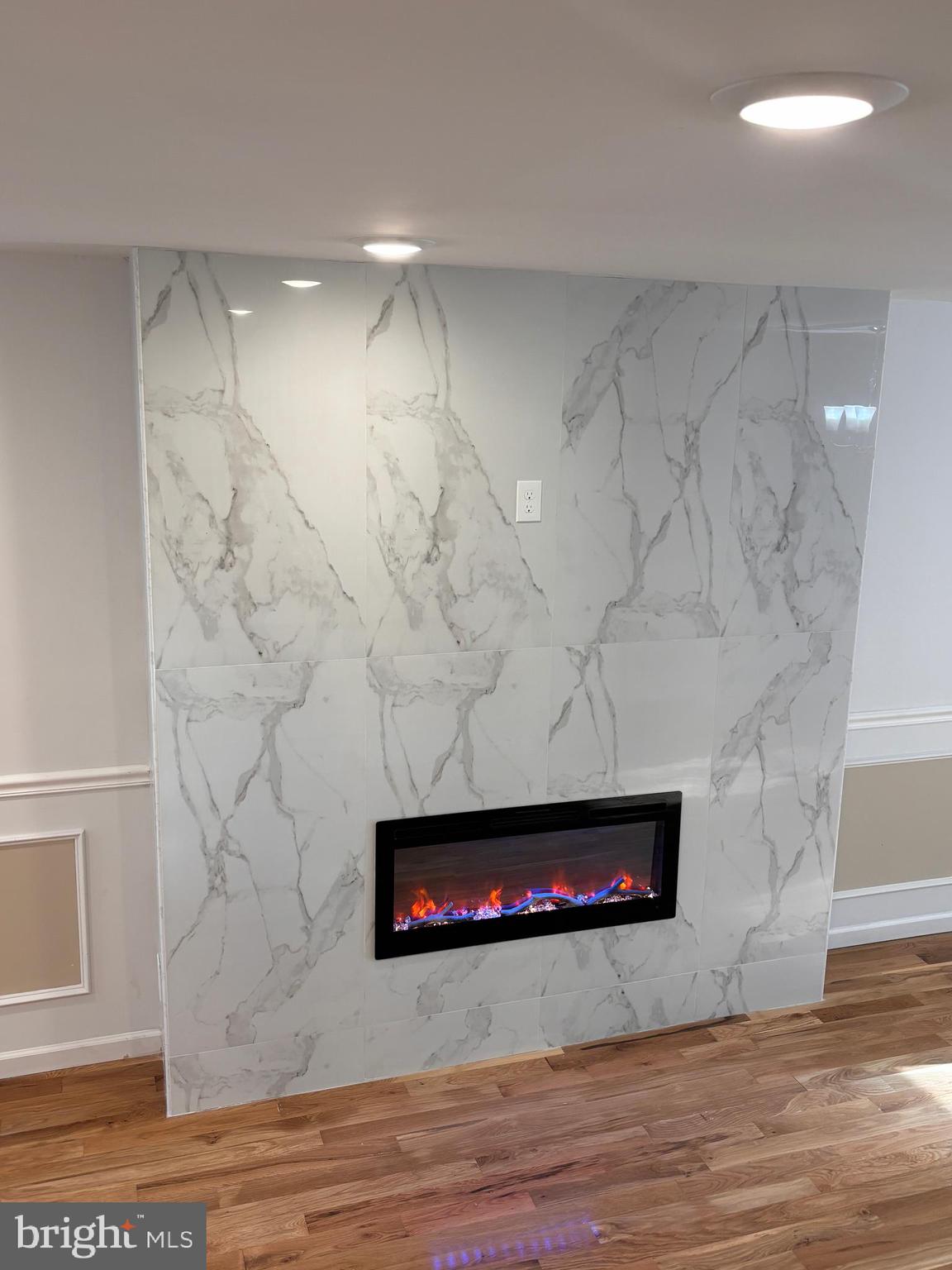 WEST OAK LANE - Residential