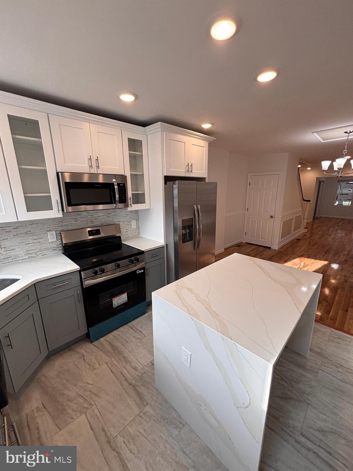 WEST OAK LANE - Residential