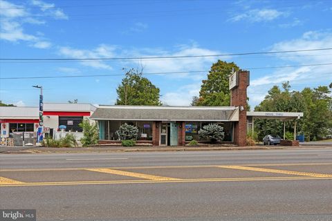 296 EASTON ROAD HORSHAM PA 19044