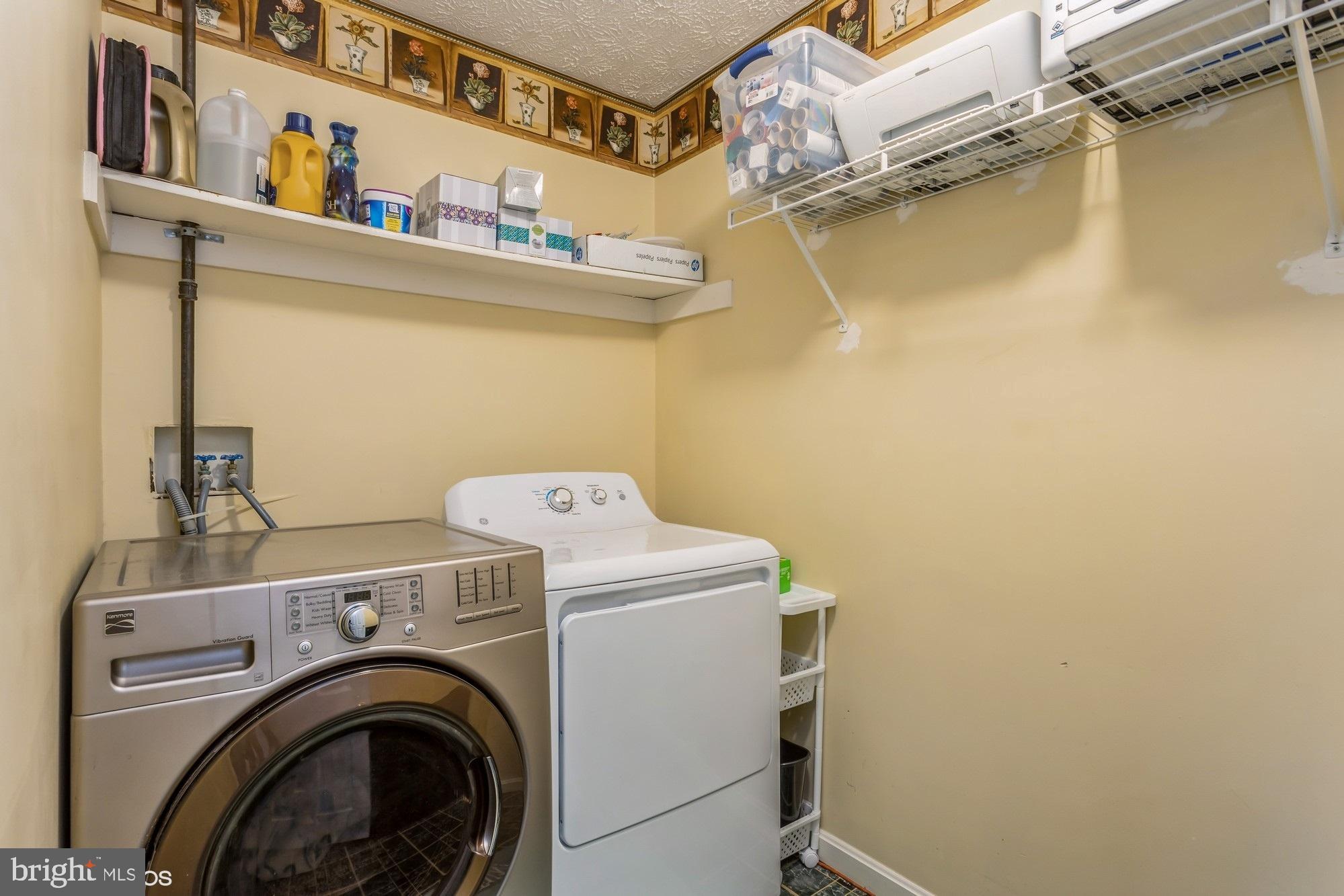 SPRING RIDGE - Residential