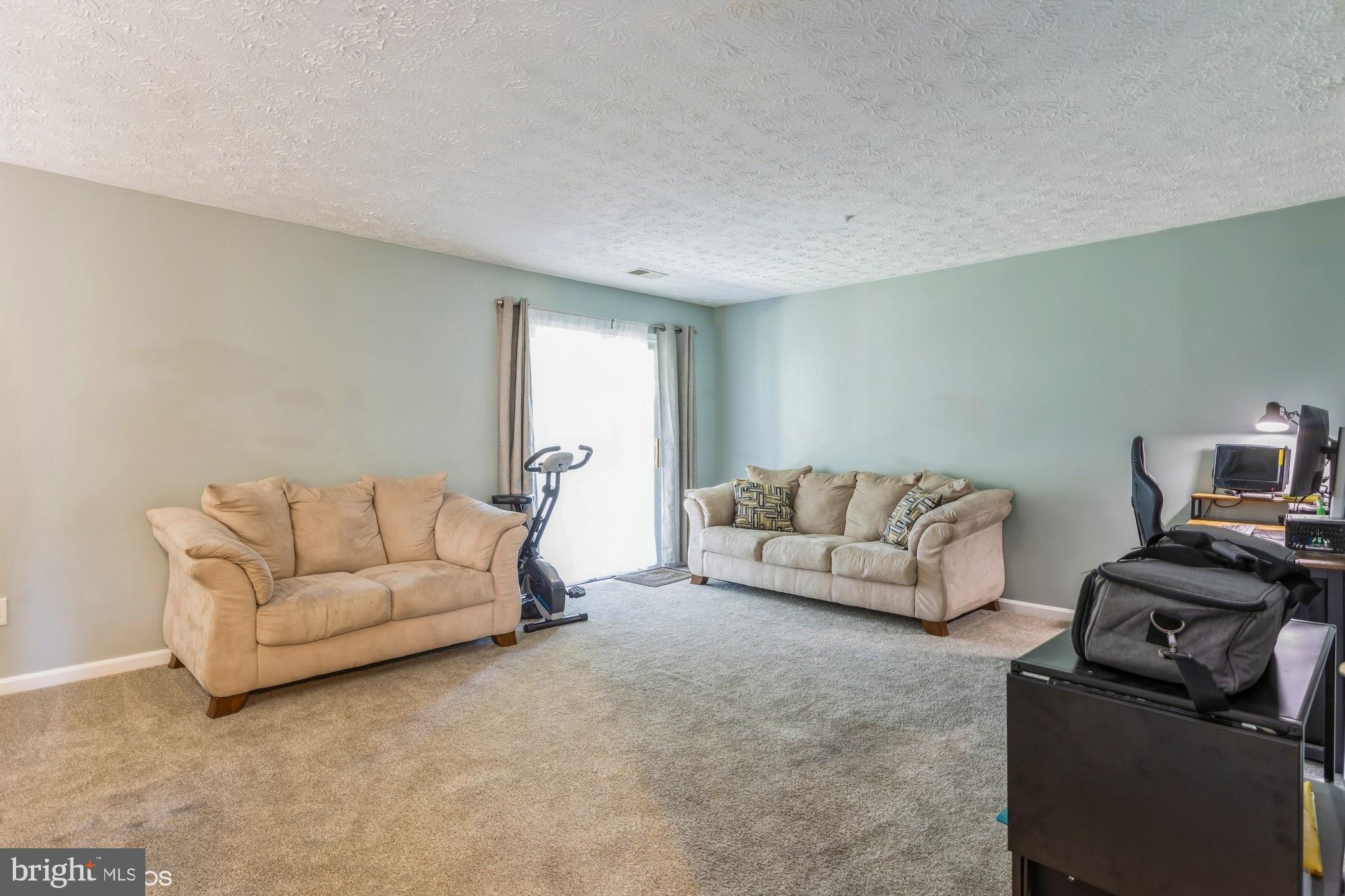 SPRING RIDGE - Residential