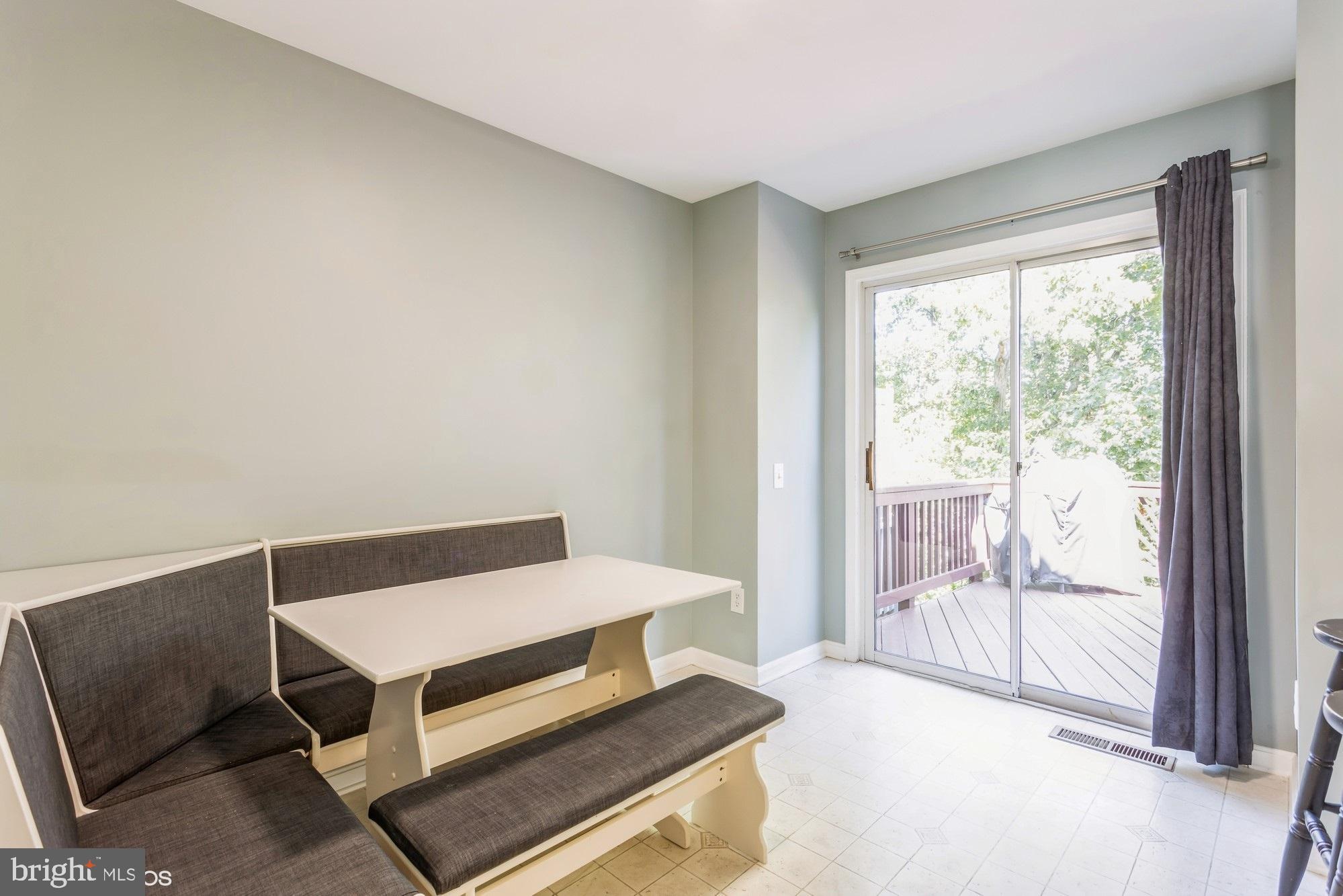 SPRING RIDGE - Residential