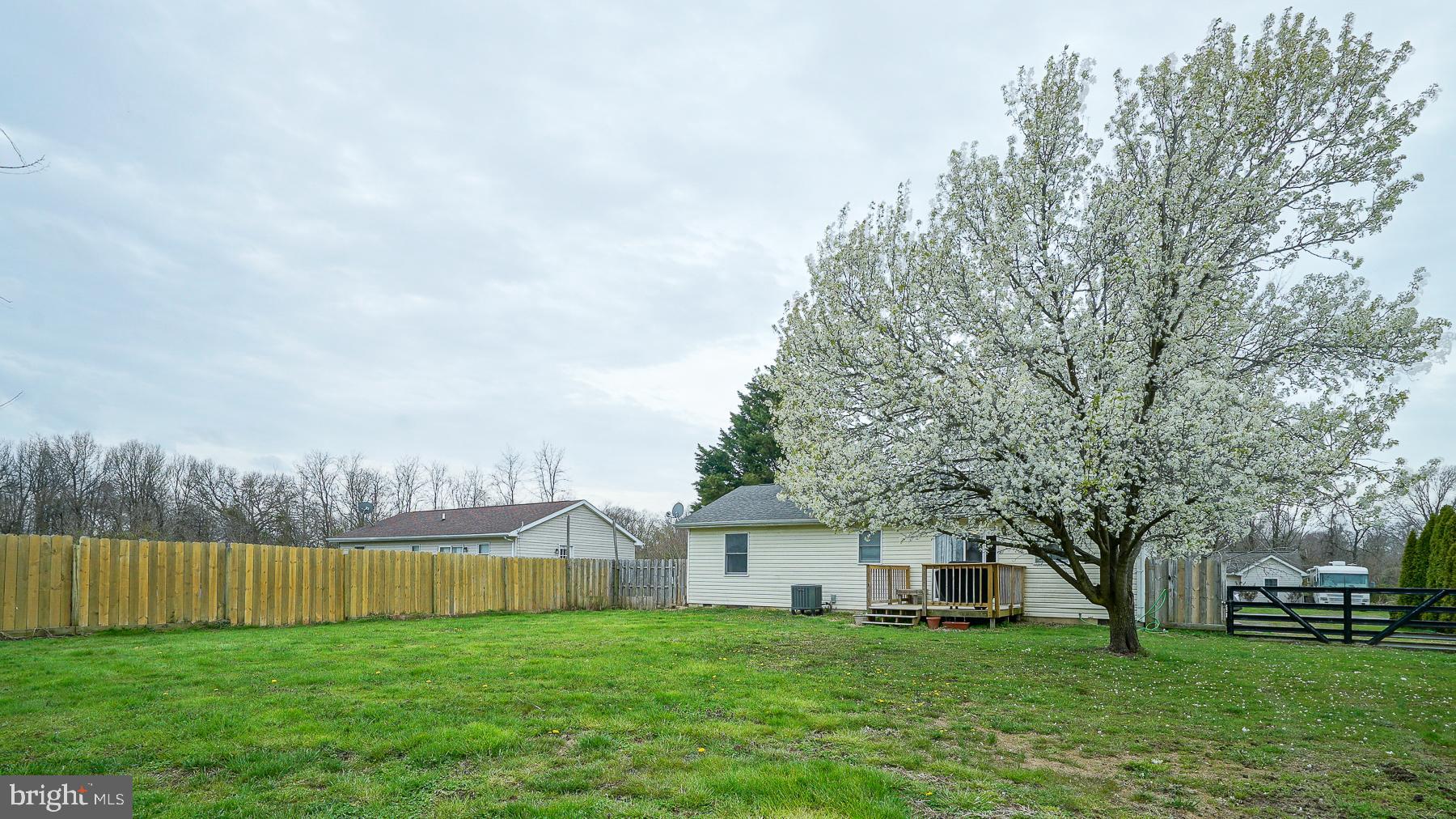 KNIGHTS LANDING - Residential