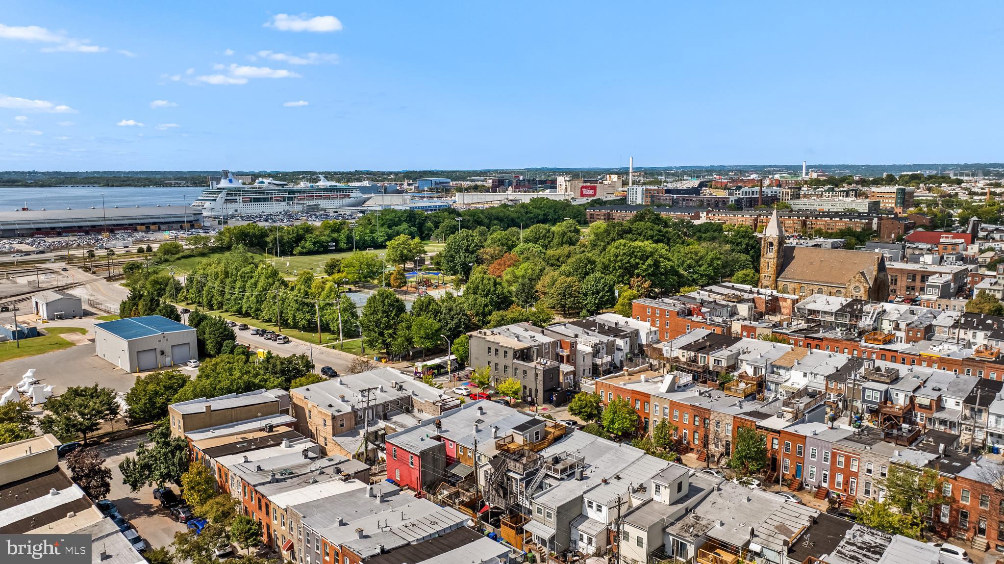 LOCUST POINT - Residential