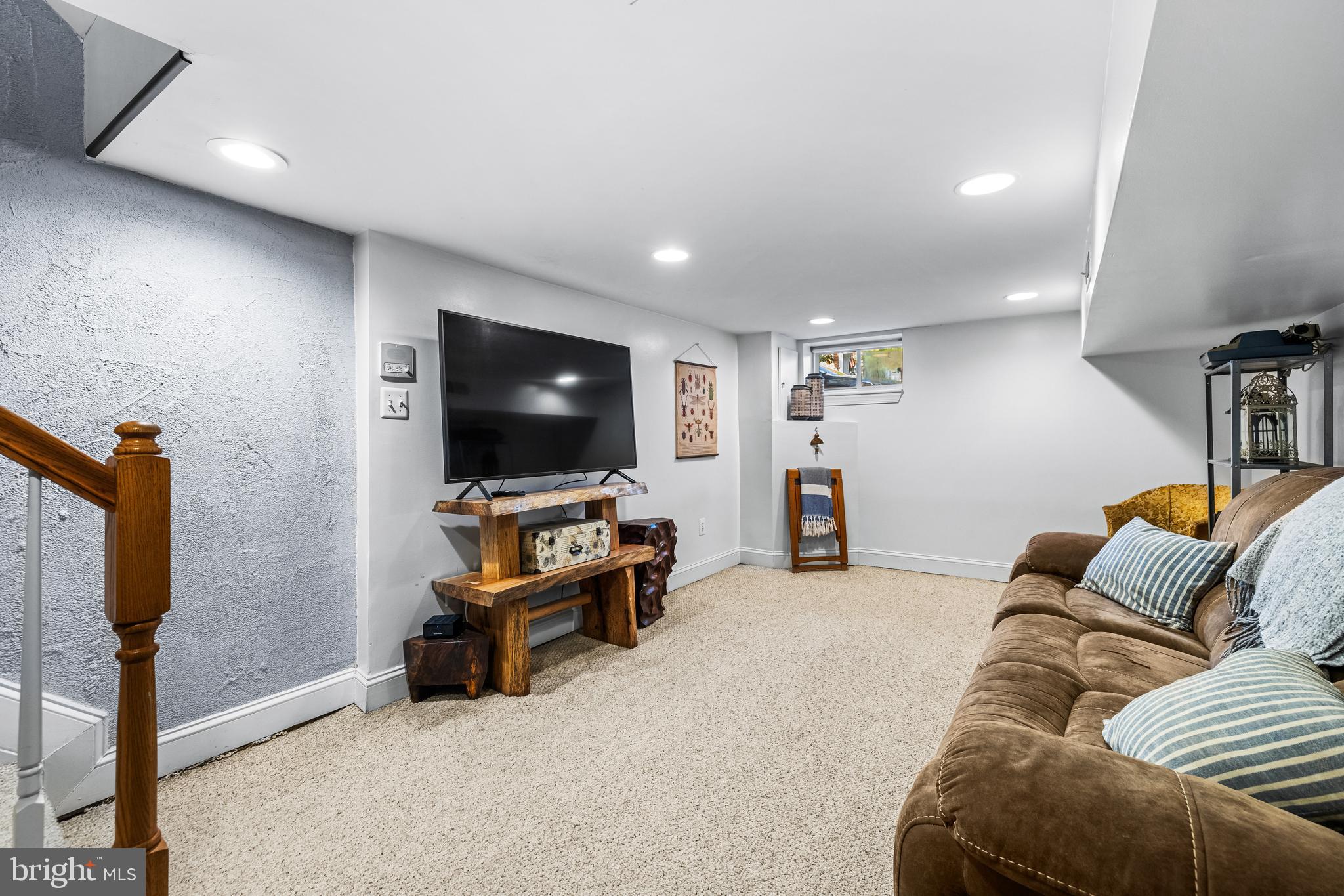 LOCUST POINT - Residential