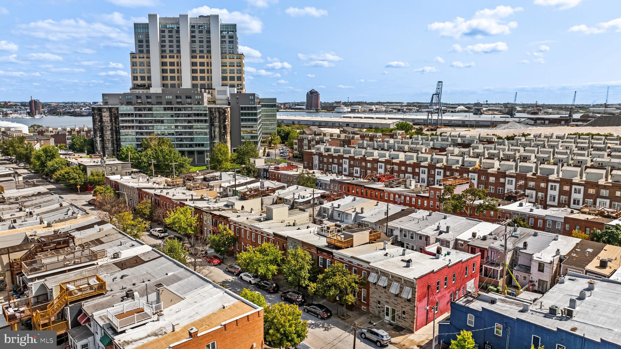 LOCUST POINT - Residential