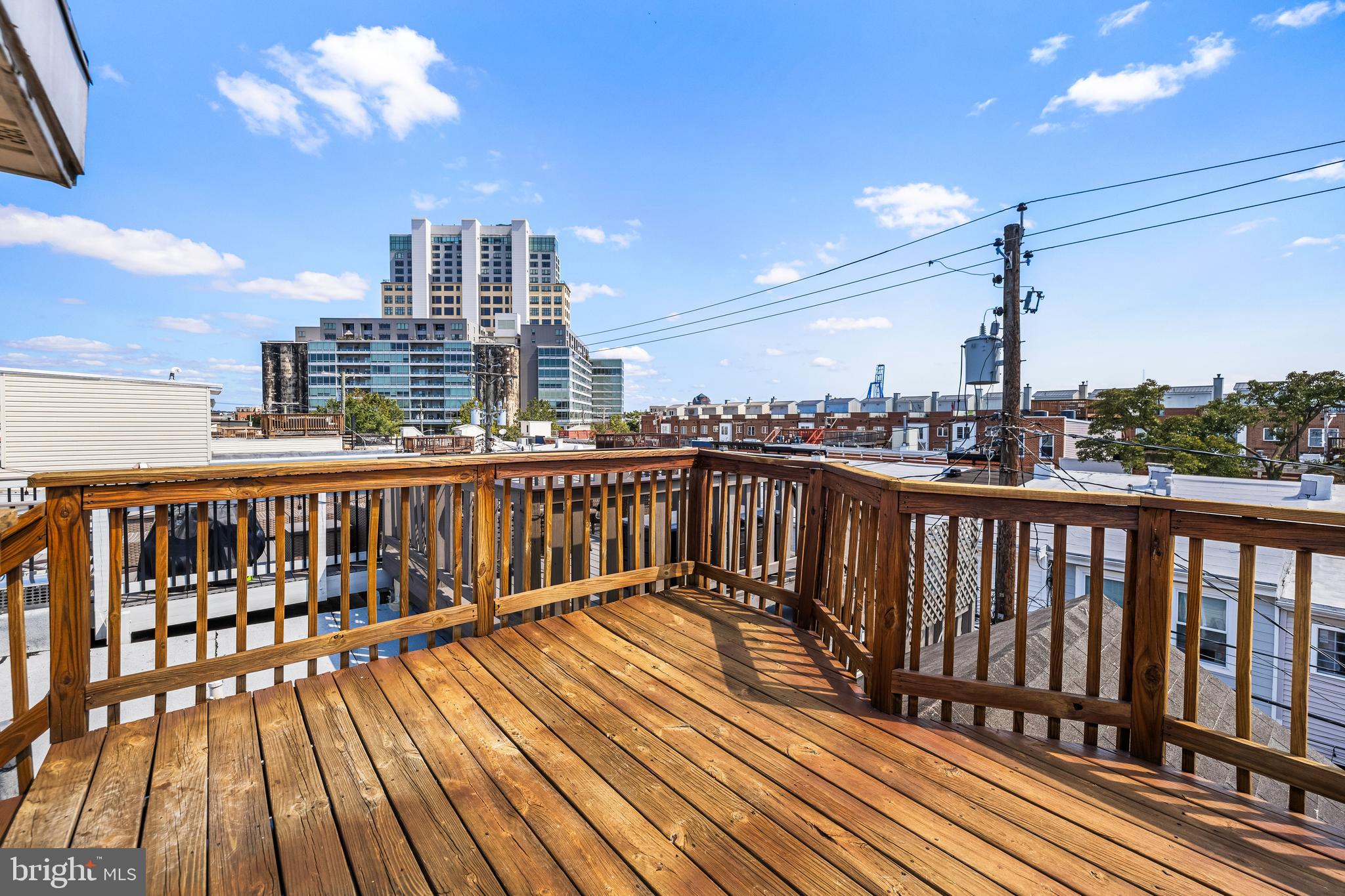 LOCUST POINT - Residential