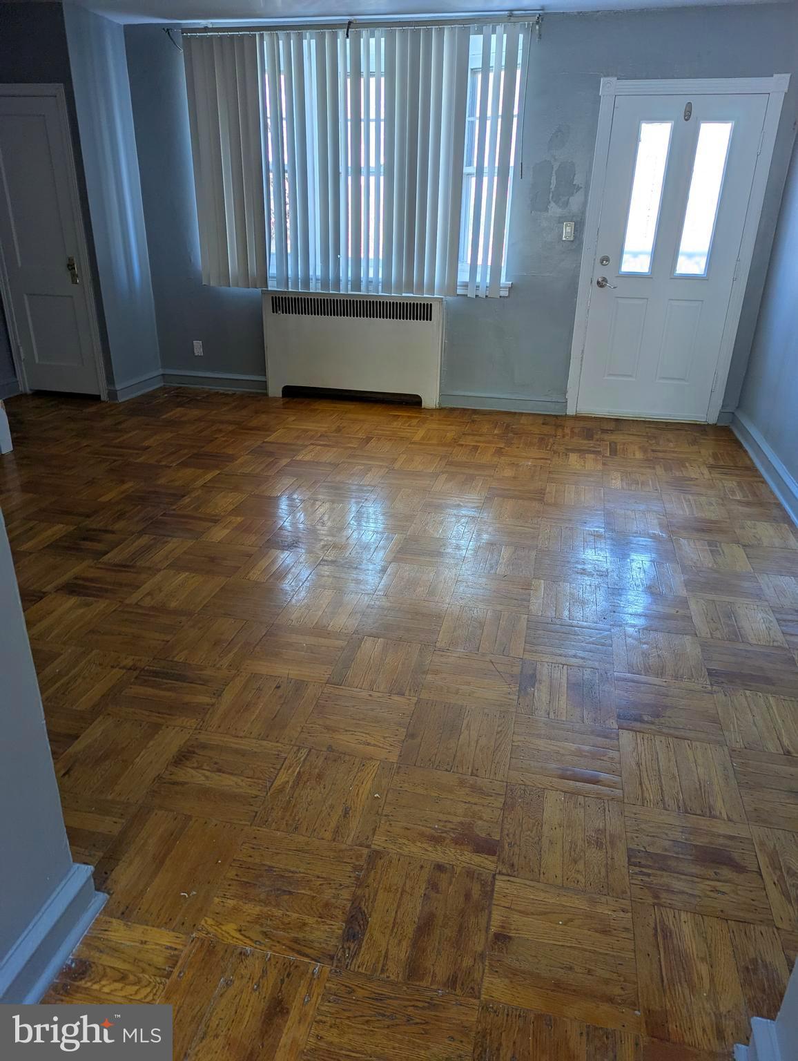 CASTOR GARDENS - Residential Lease