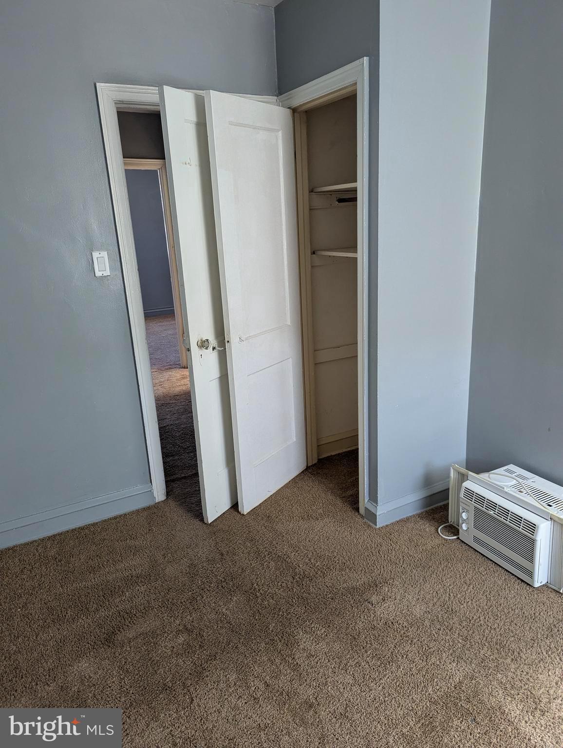 CASTOR GARDENS - Residential Lease